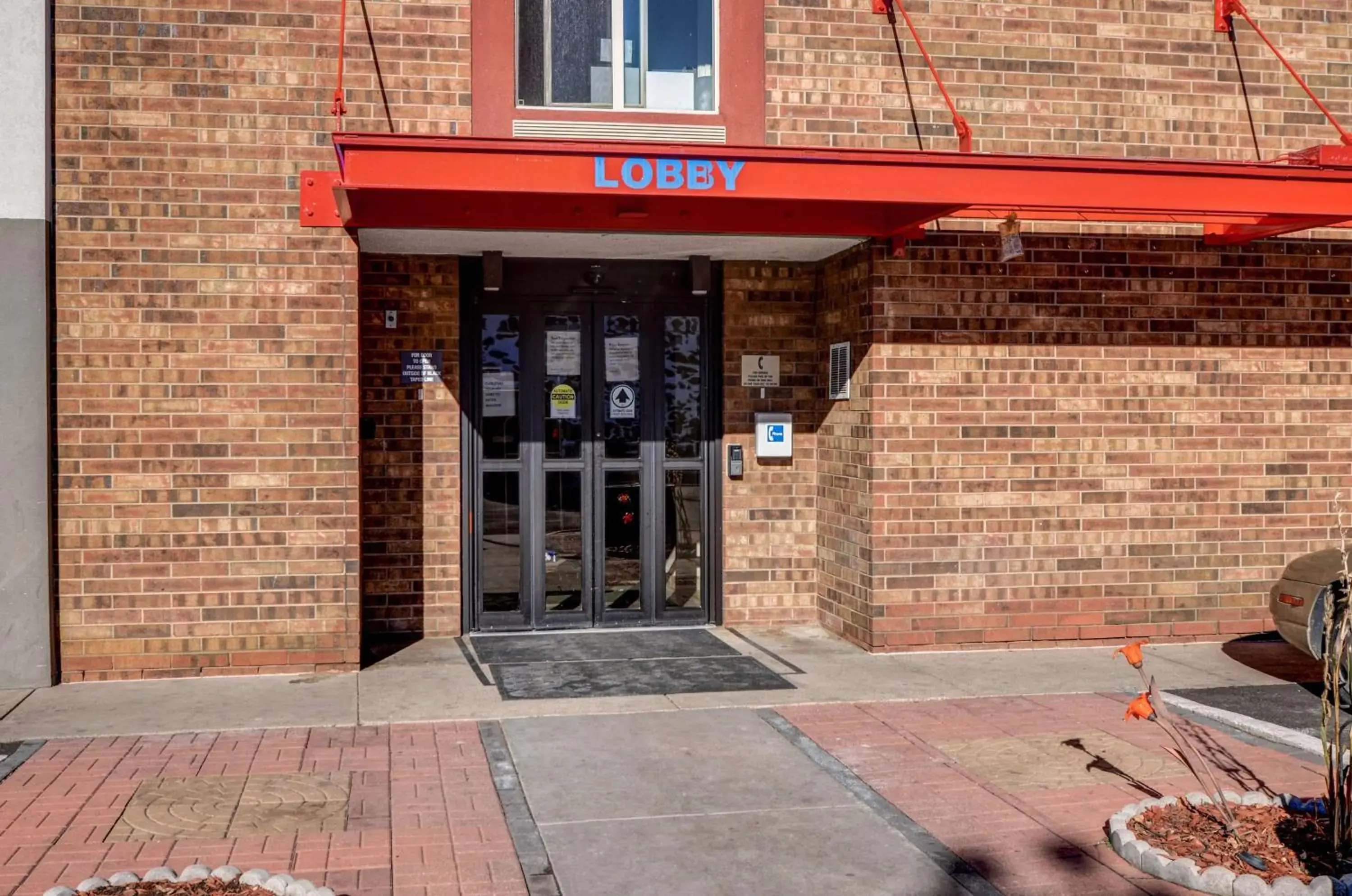 Property building in Motel 6-Greenwood Village, CO - Denver - South Tech Center Property building in Motel 6-Greenwood Village, CO - Denver - South Tech Center