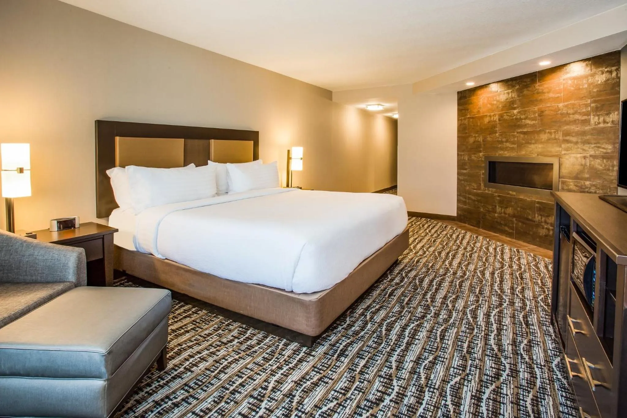 Photo of the whole room, Bed in Holiday Inn South Jordan - SLC South by IHG