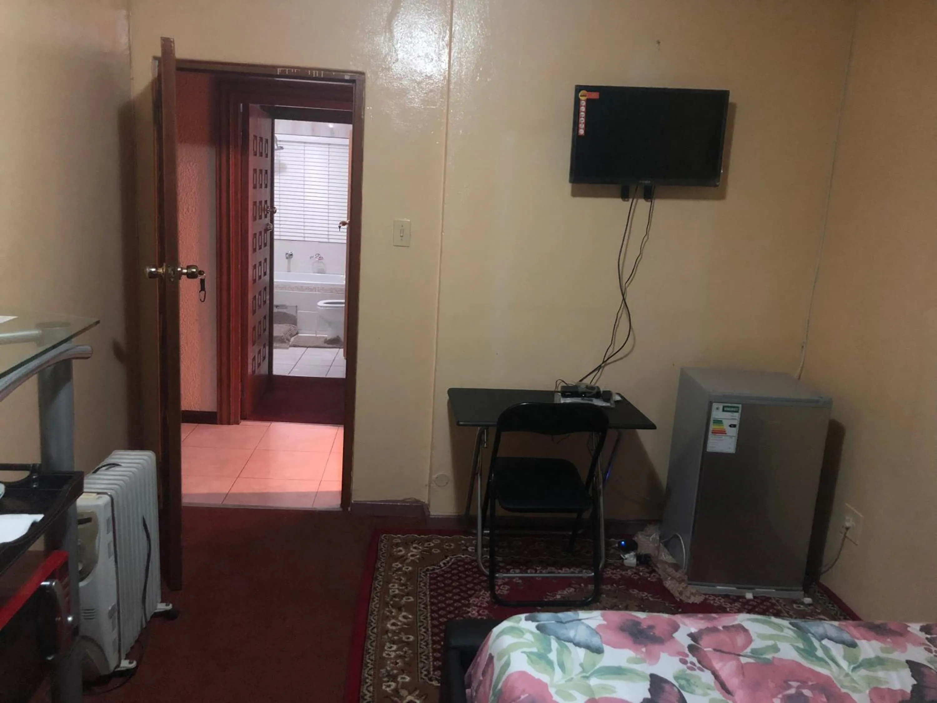 Bathroom in Naomi's Place