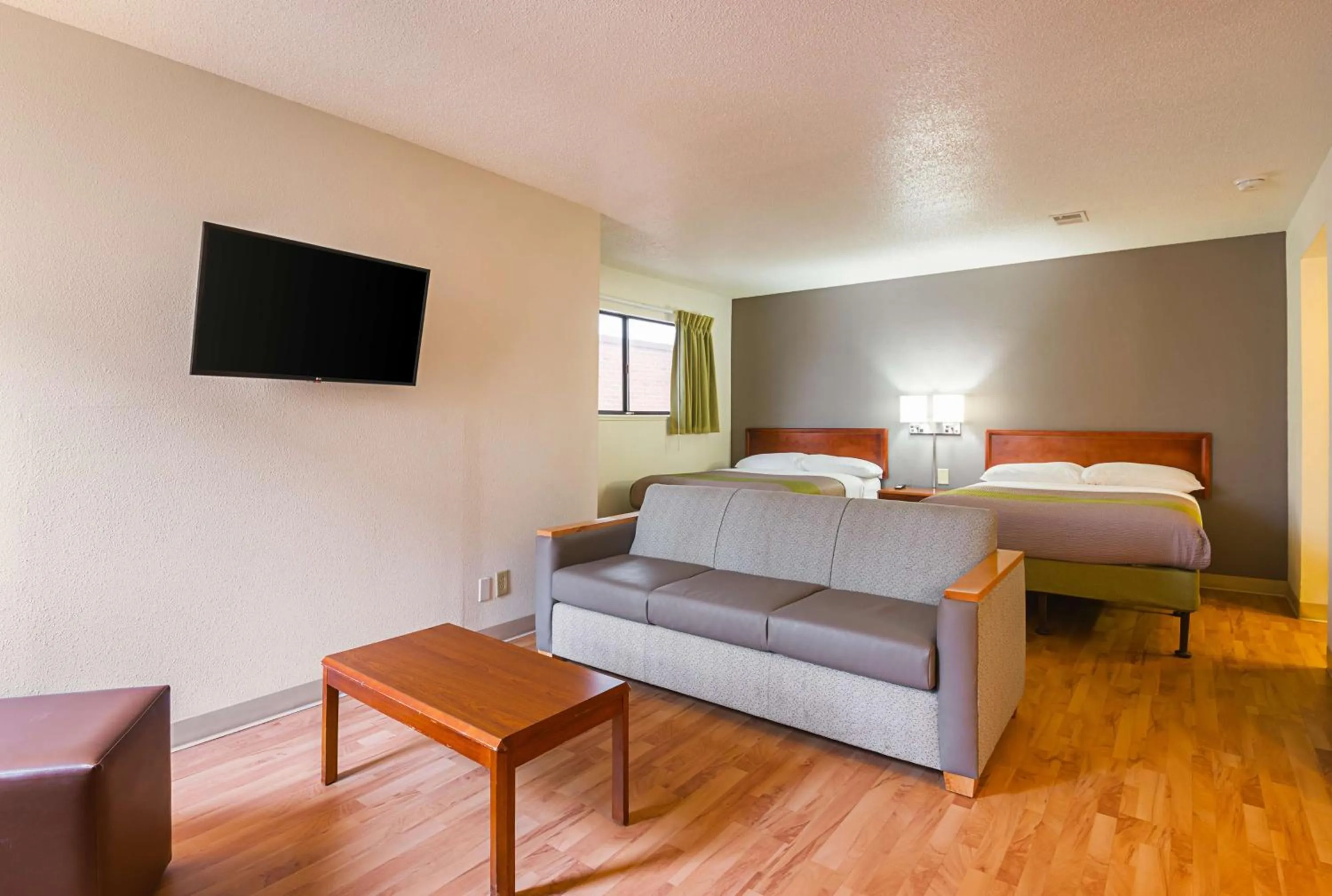 Bedroom, Bed in Studio 6-Greensboro, NC