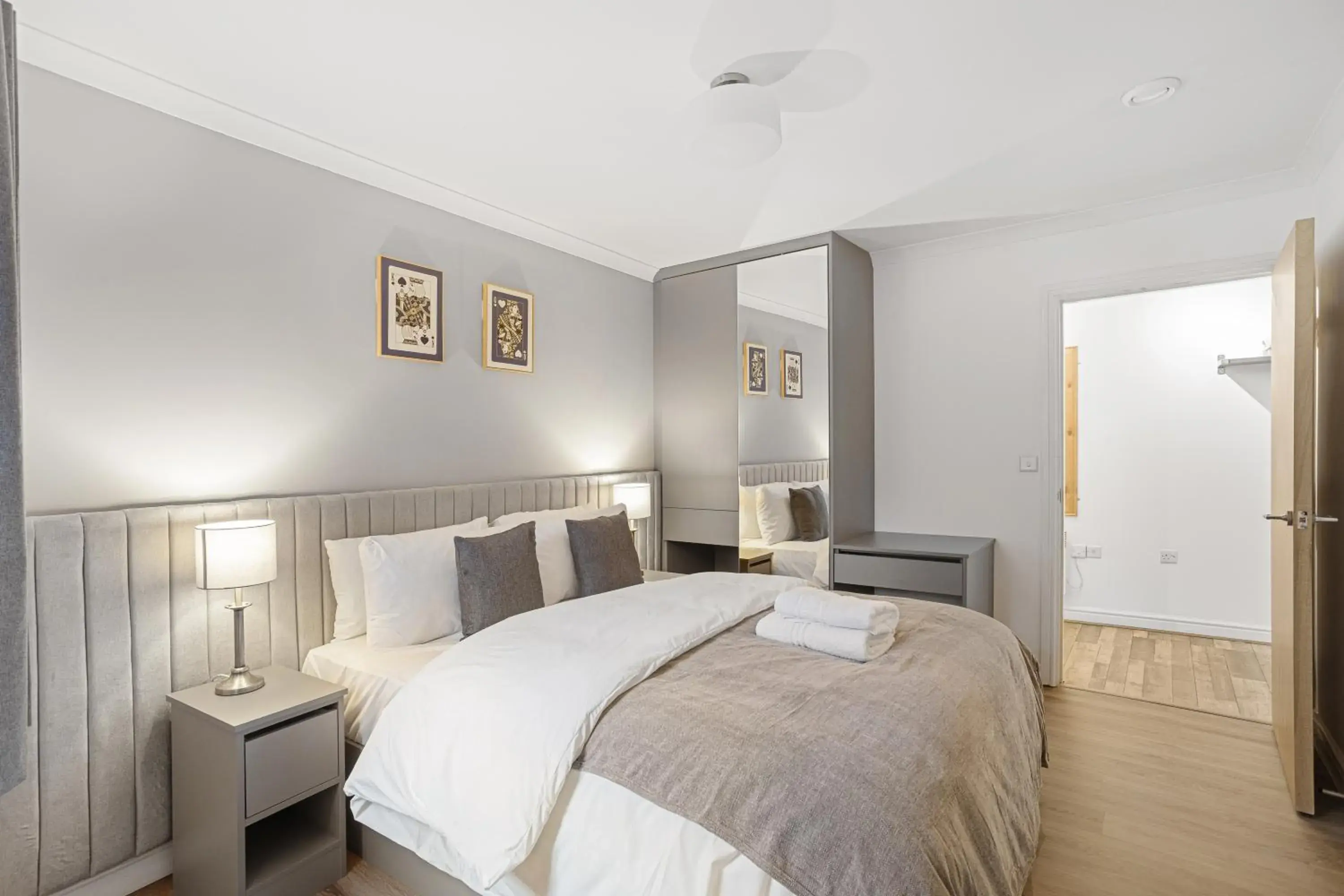 Two-Bedroom Deluxe Apartment in Bookbinders Apartments Leeds City Centre Two-Bedroom Deluxe Apartment in Bookbinders Apartments Leeds City Centre