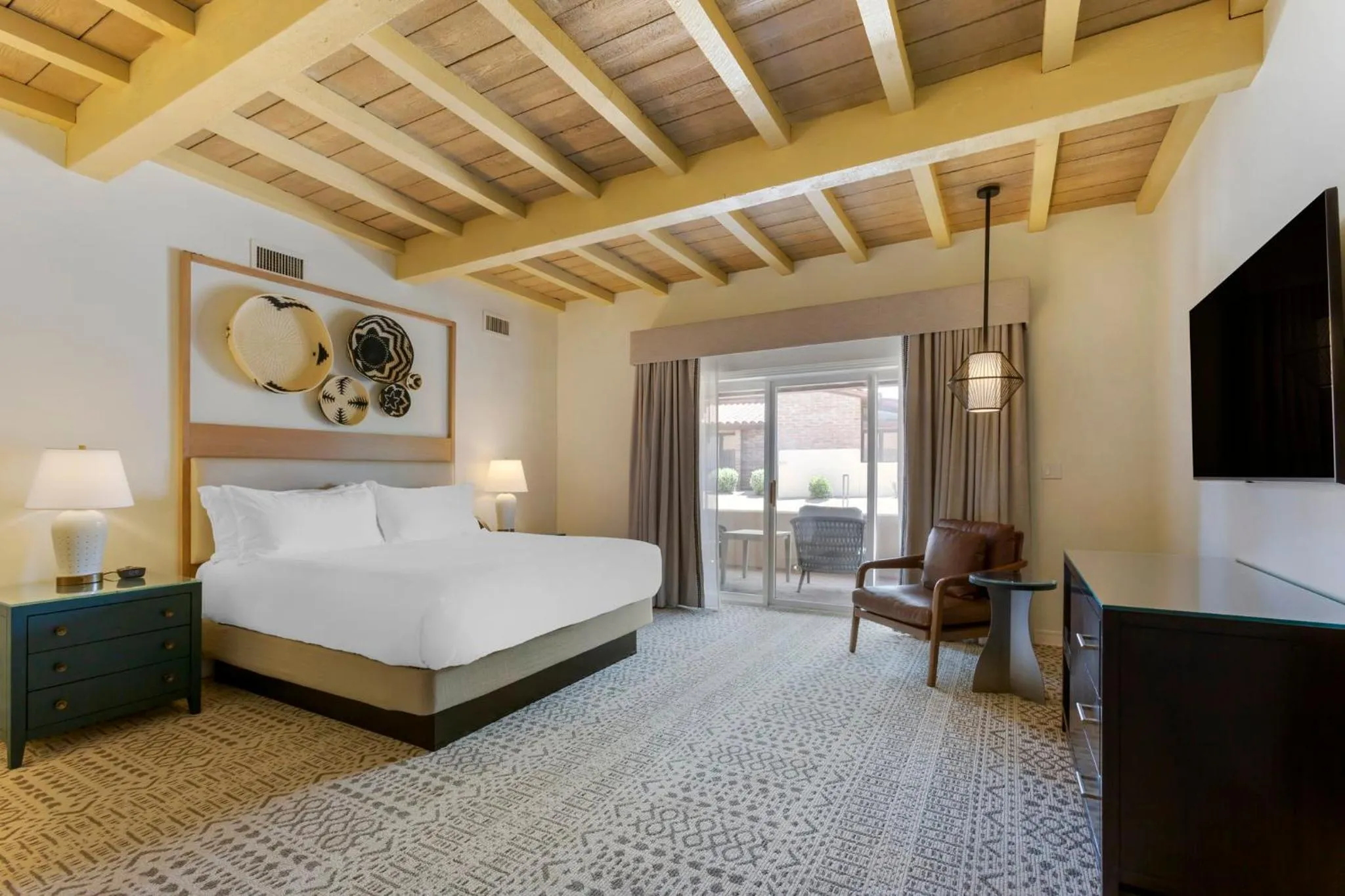 Bedroom, Bed in Omni Tucson National Resort & Spa