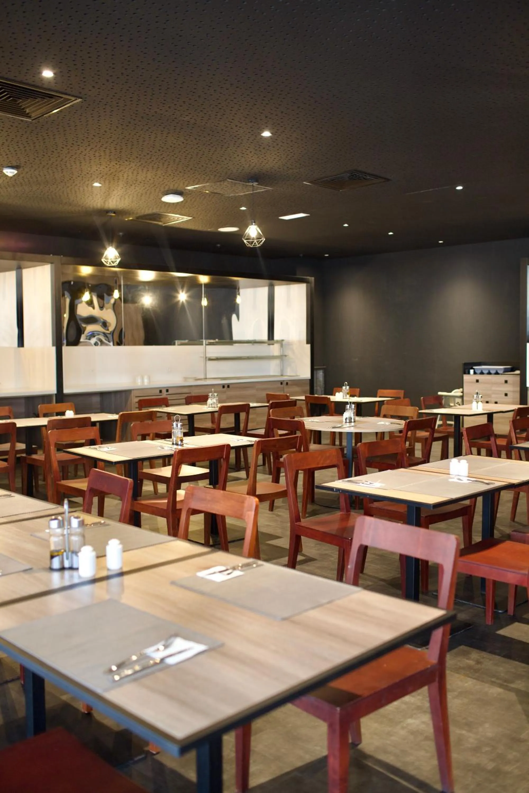 Restaurant/places to eat in ONOMO Hotel Tanger Med