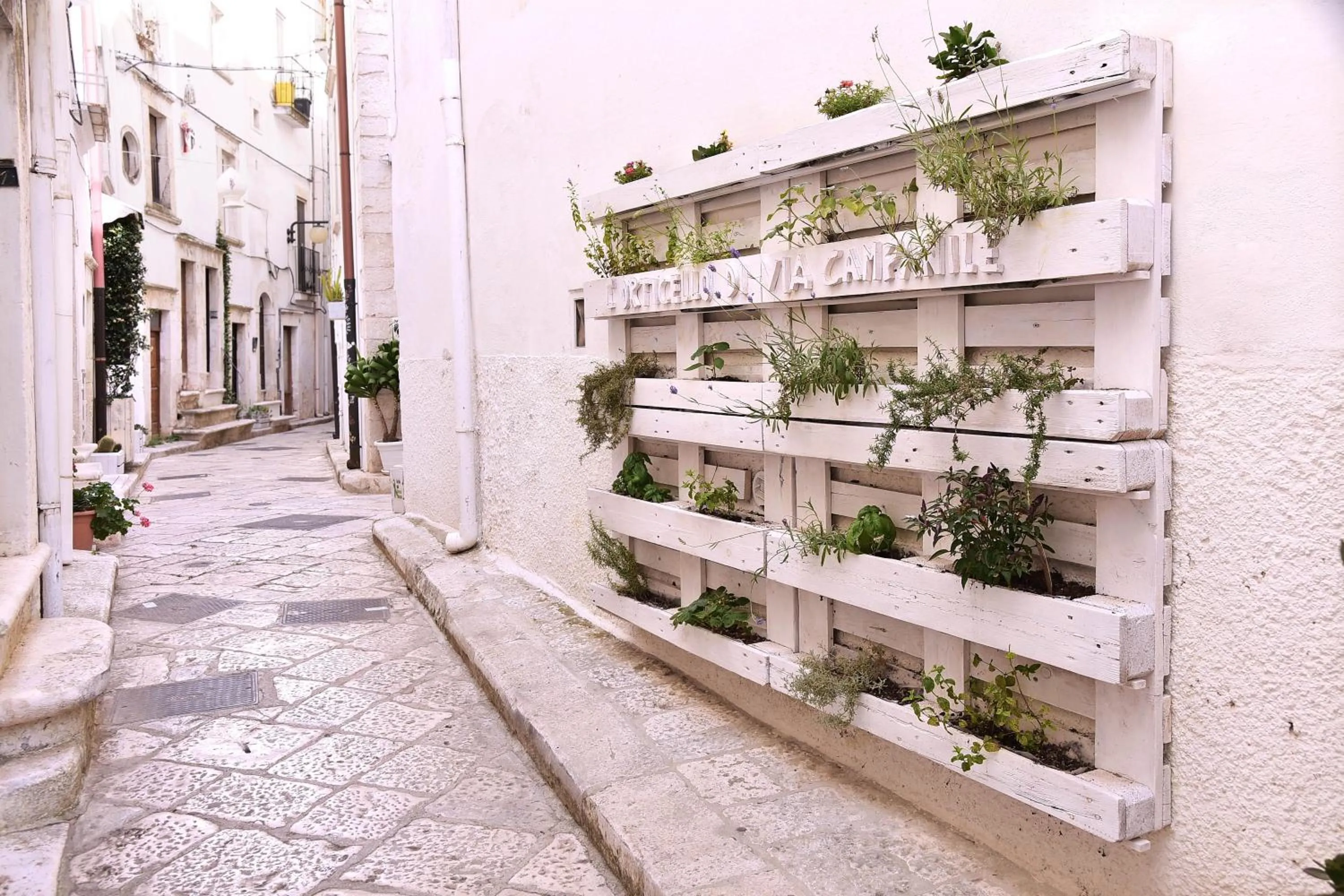 Property building in l'angolo di Gaudì, alcoba Blanca