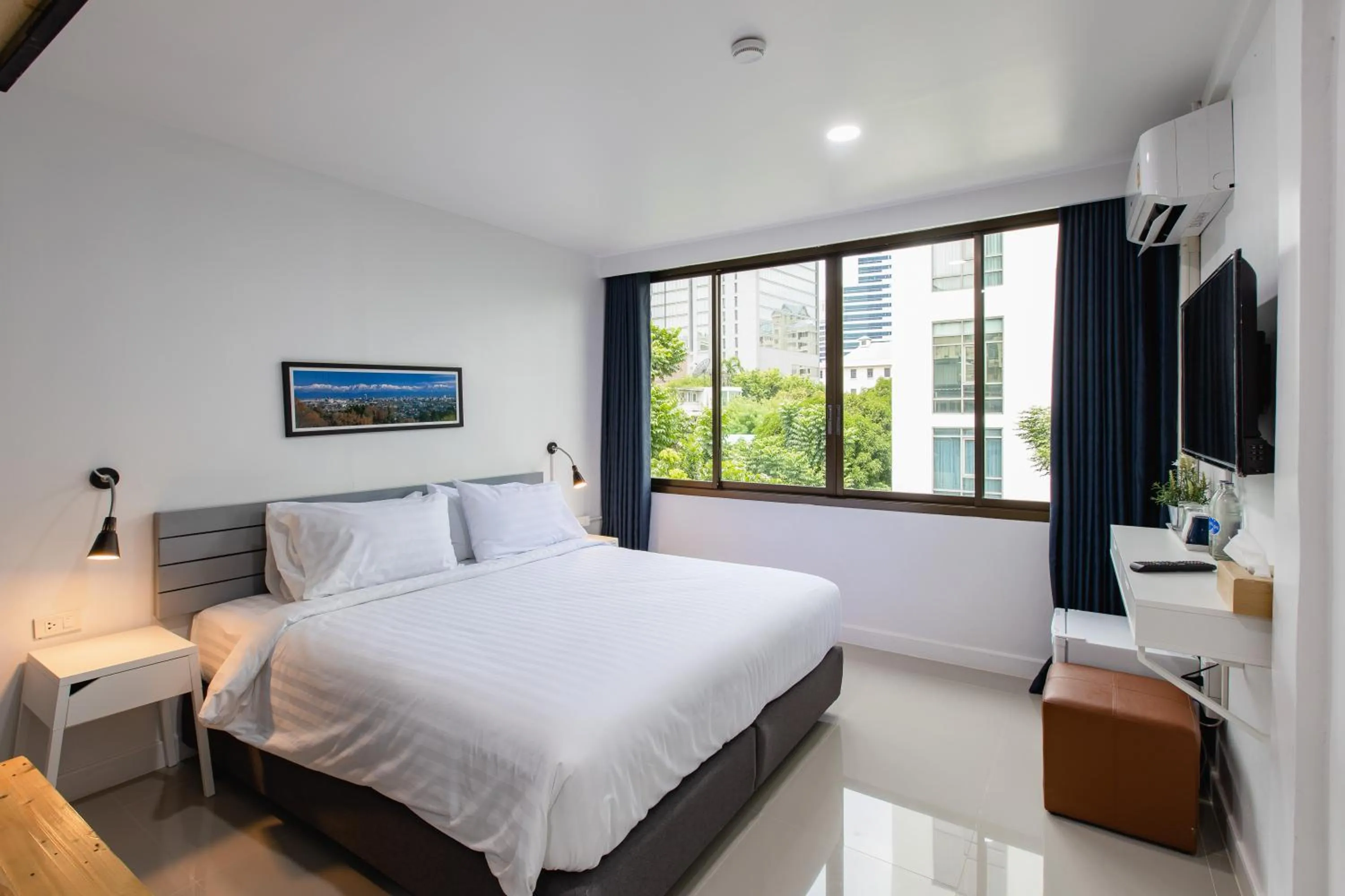 Bedroom, Bed in Every Surawong