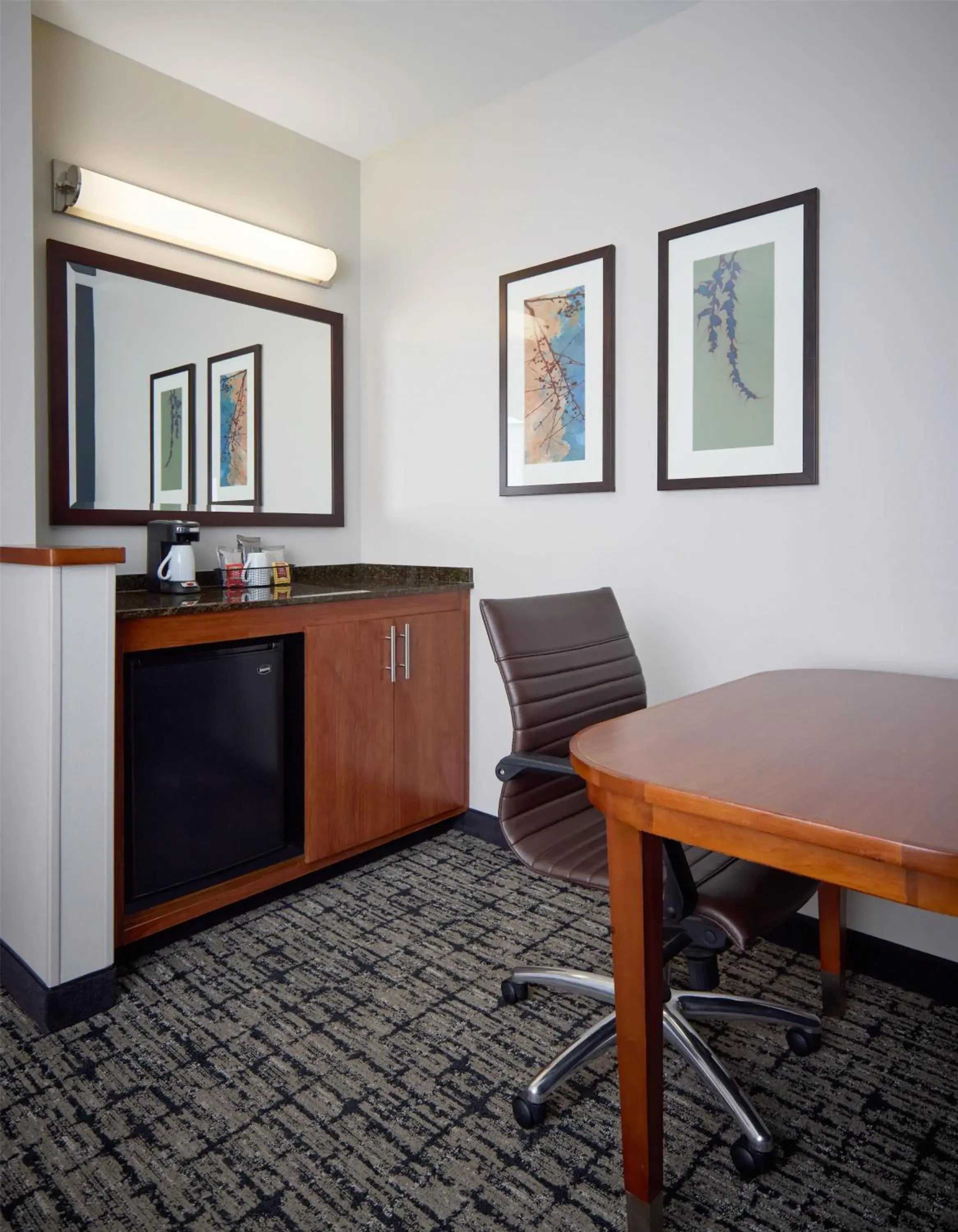 Bedroom in Hyatt Place Salt Lake City Downtown / The Gateway Bedroom in Hyatt Place Salt Lake City Downtown / The Gateway