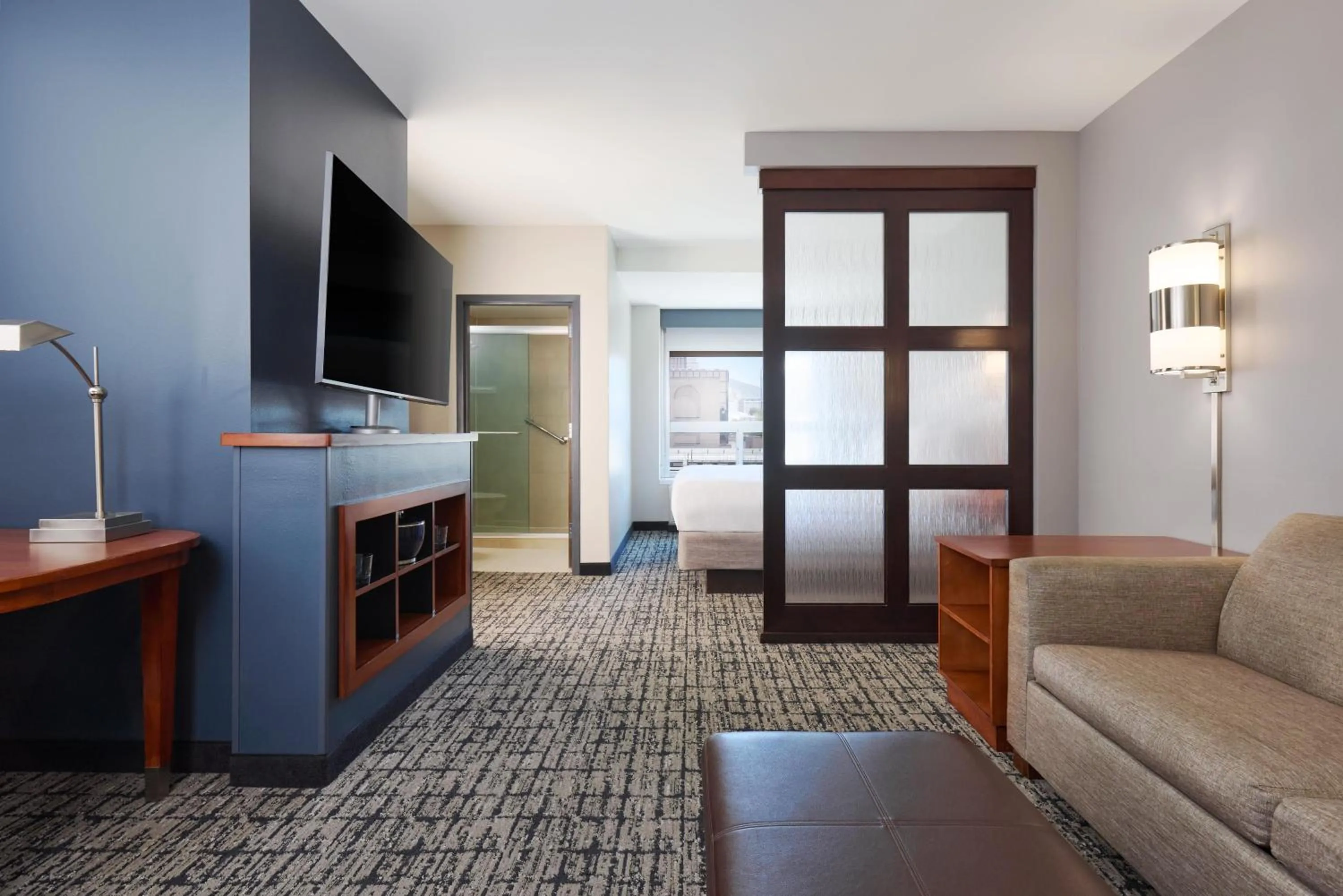 Bedroom in Hyatt Place Salt Lake City Downtown / The Gateway