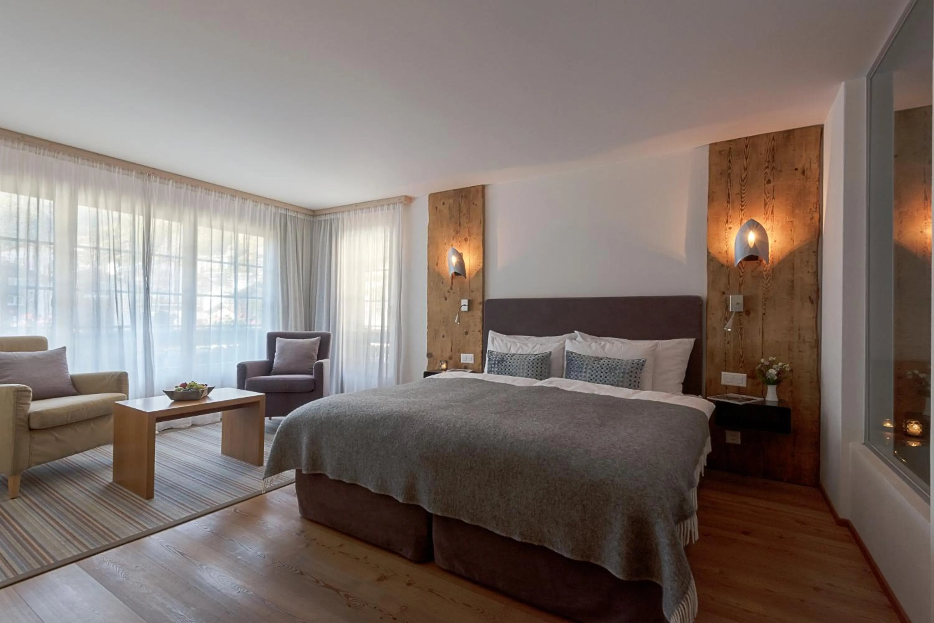 Bathroom, Bed in Mirabeau Alpine