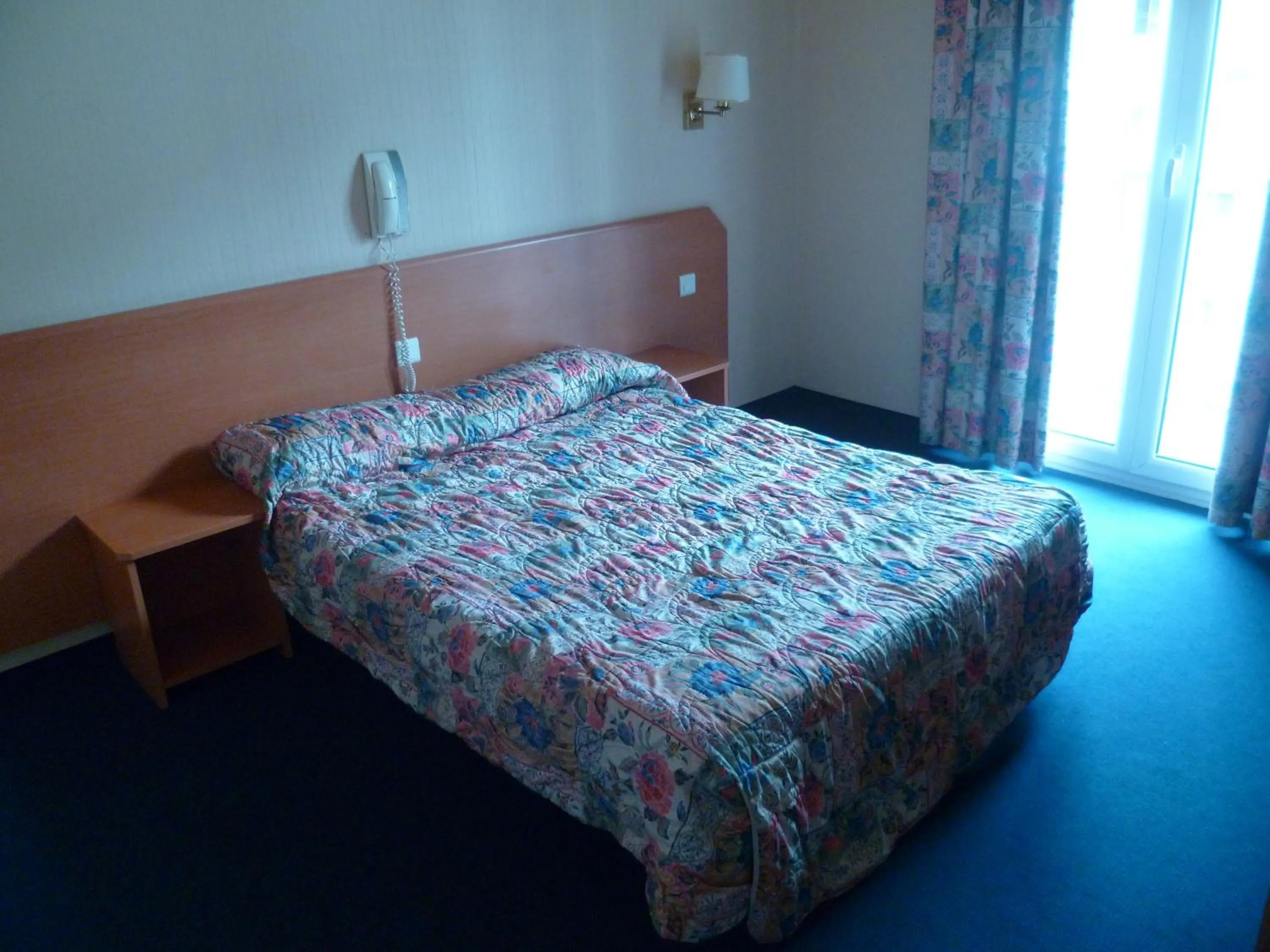 Bed in Hôtel Gloria & Avenue