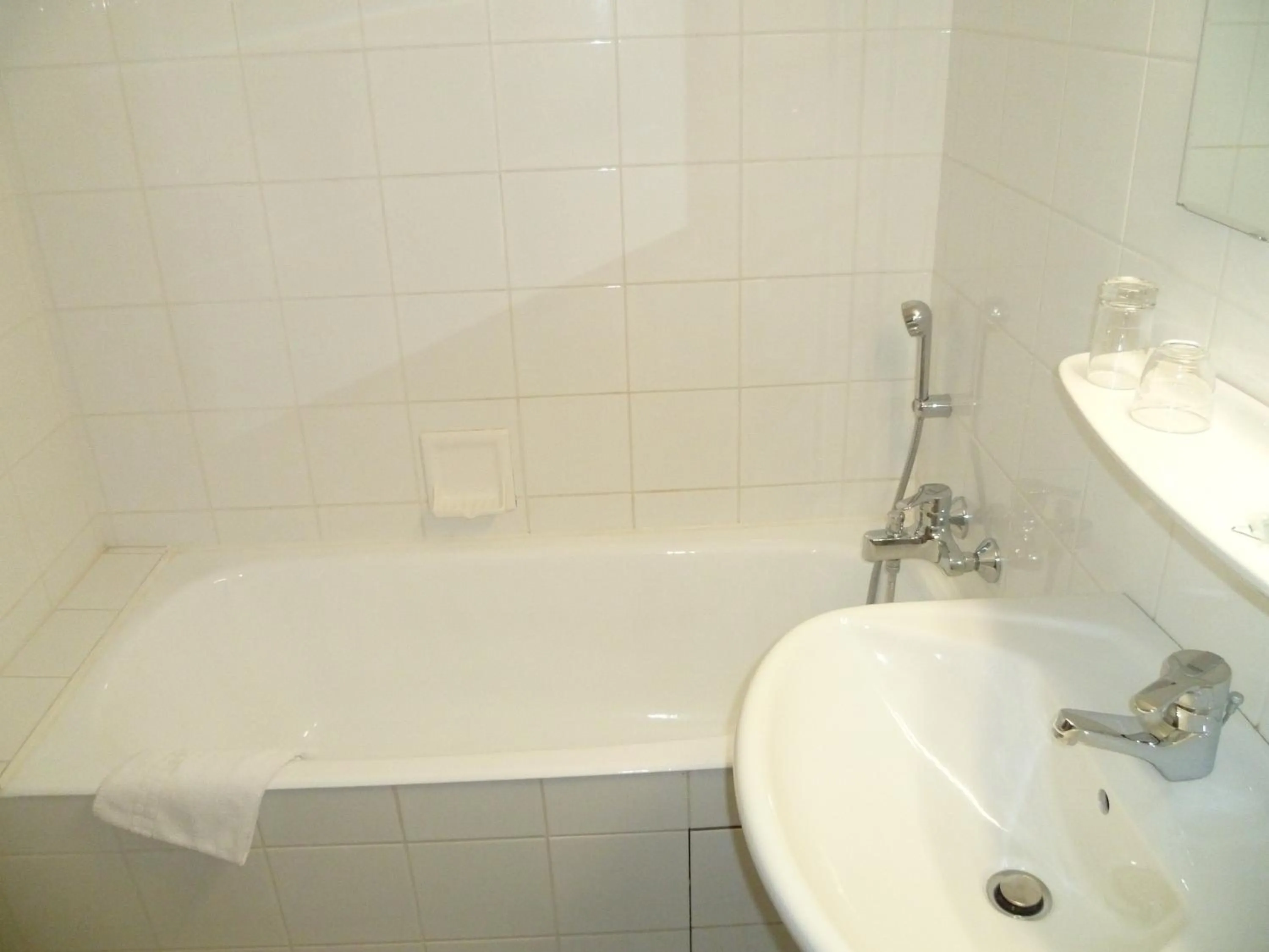 Bathroom in Hôtel Gloria & Avenue