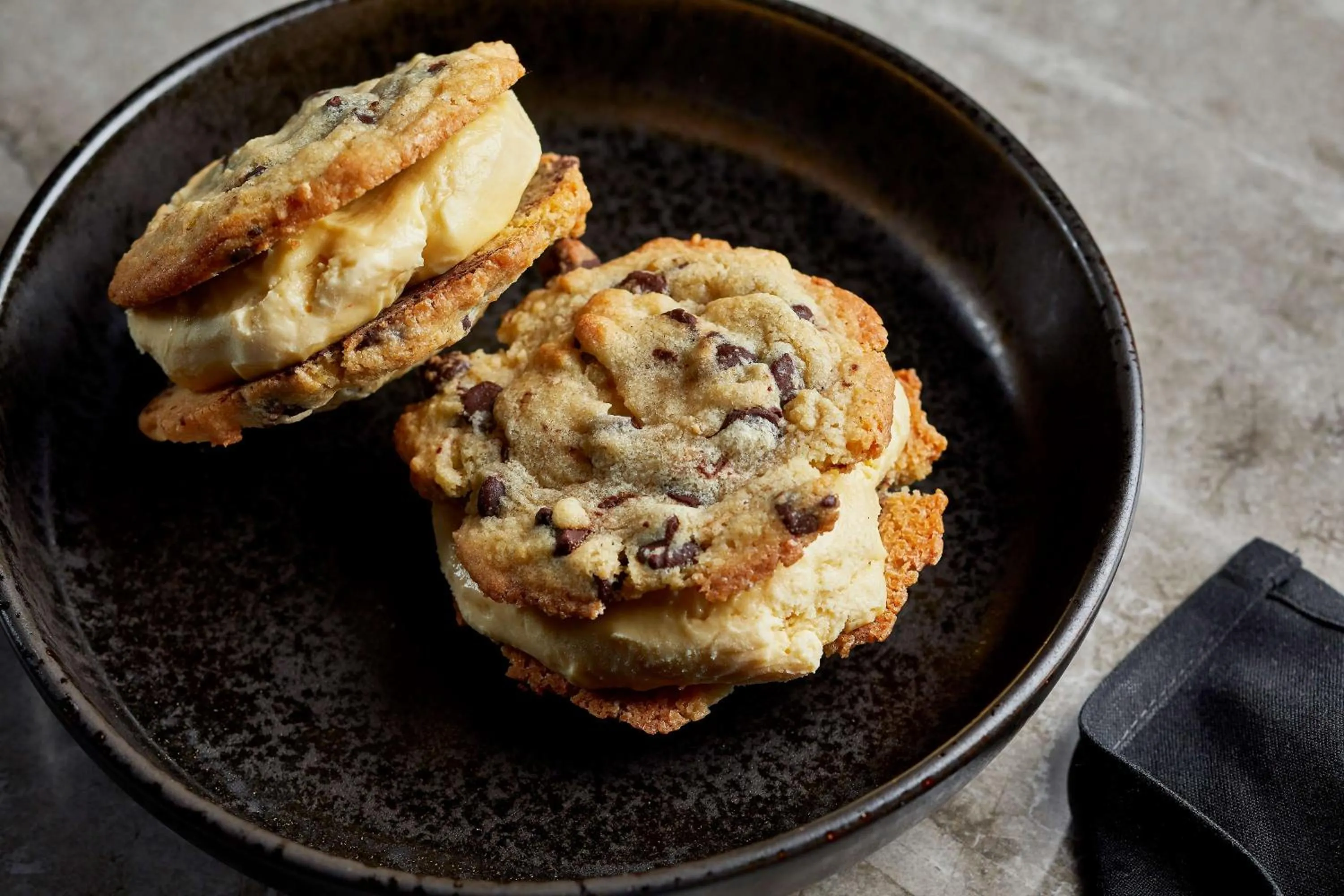 Restaurant/places to eat in Cumberland House Knoxville, Tapestry Collection by Hilton