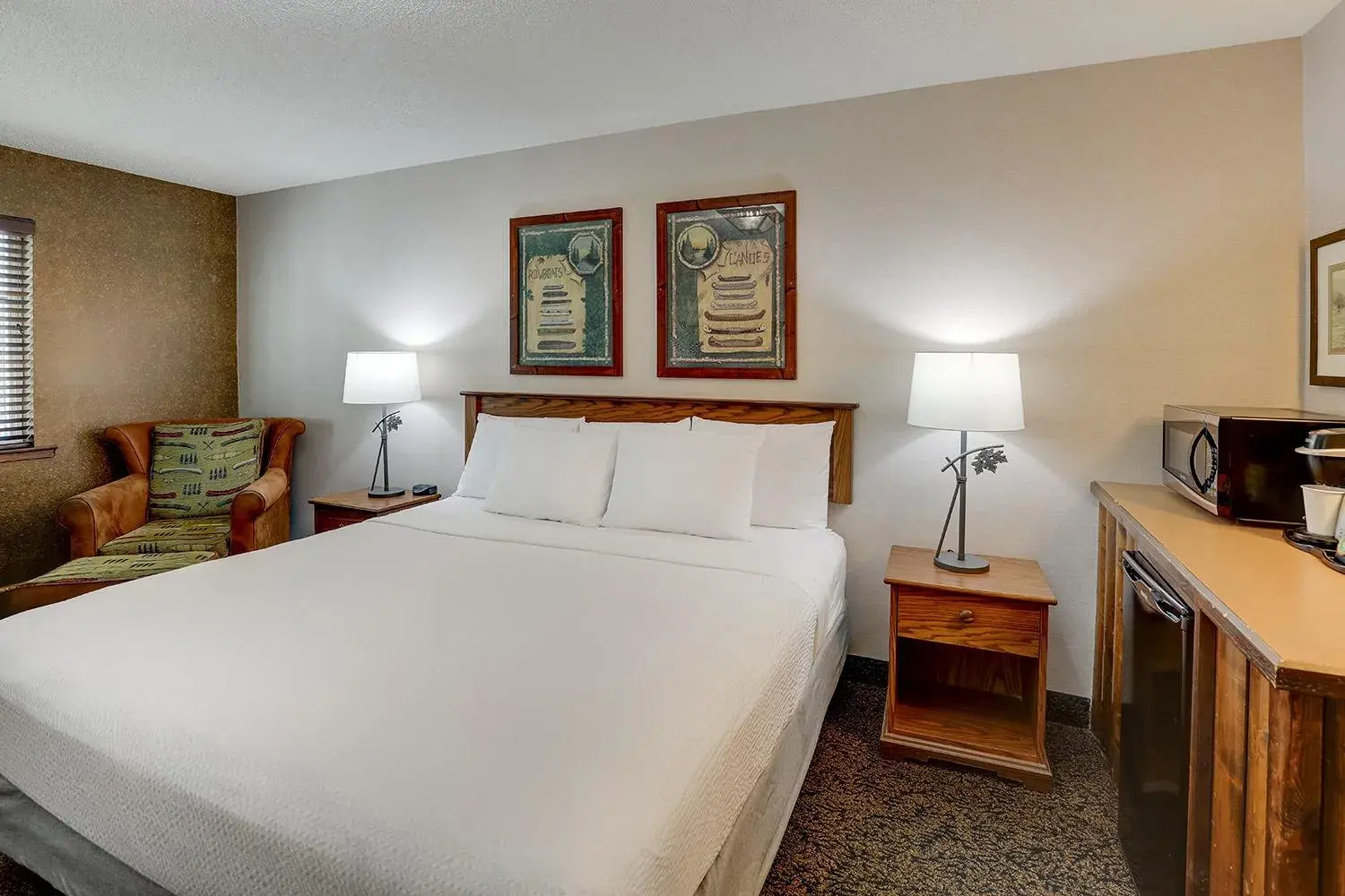 Deluxe King Room in Stoney Creek Hotel St. Joseph Deluxe King Room in Stoney Creek Hotel St. Joseph