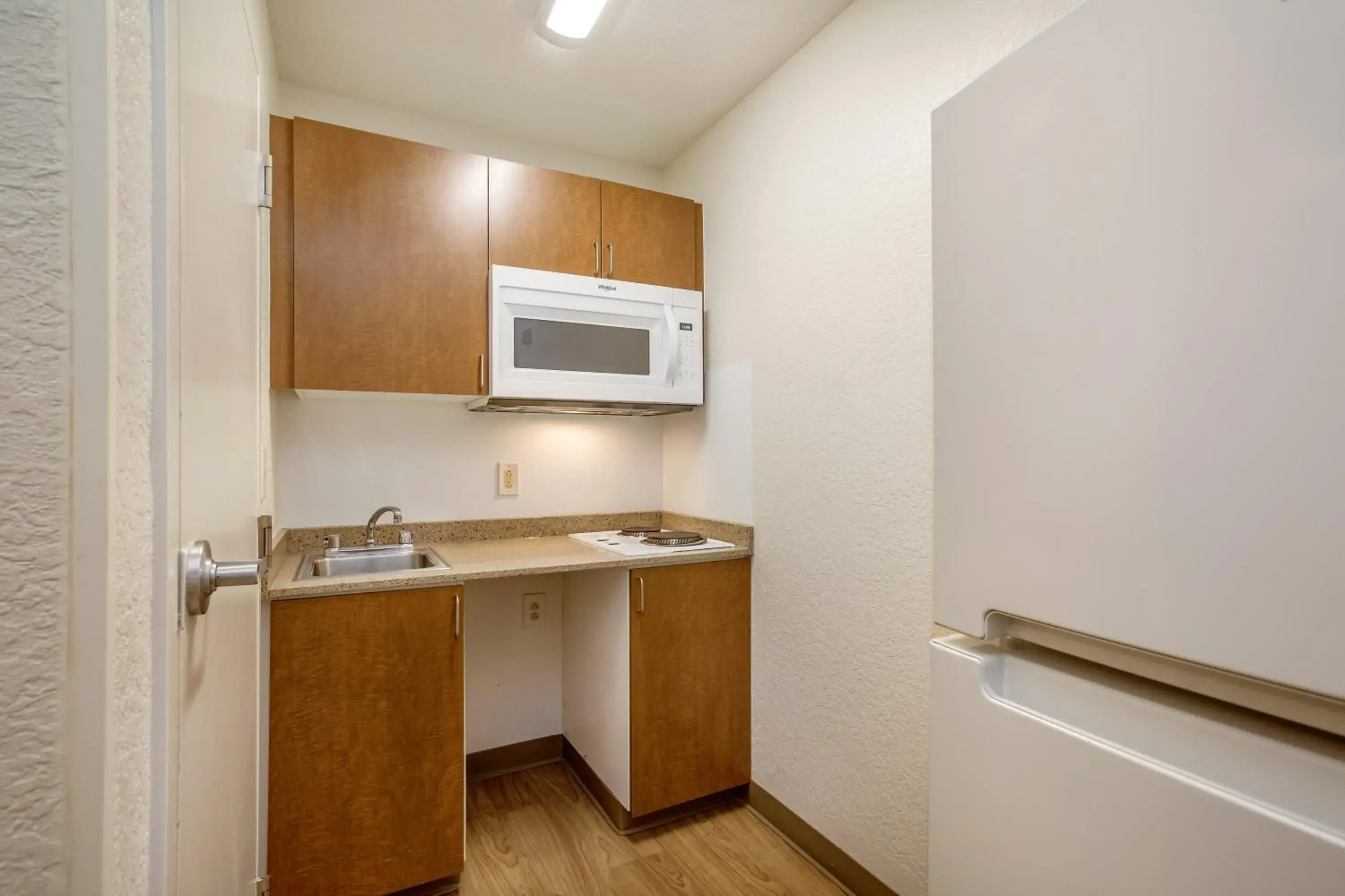 Photo of the whole room in HomeTowne Studios by Red Roof Philadelphia - Maple Shade, NJ Photo of the whole room in HomeTowne Studios by Red Roof Philadelphia - Maple Shade, NJ