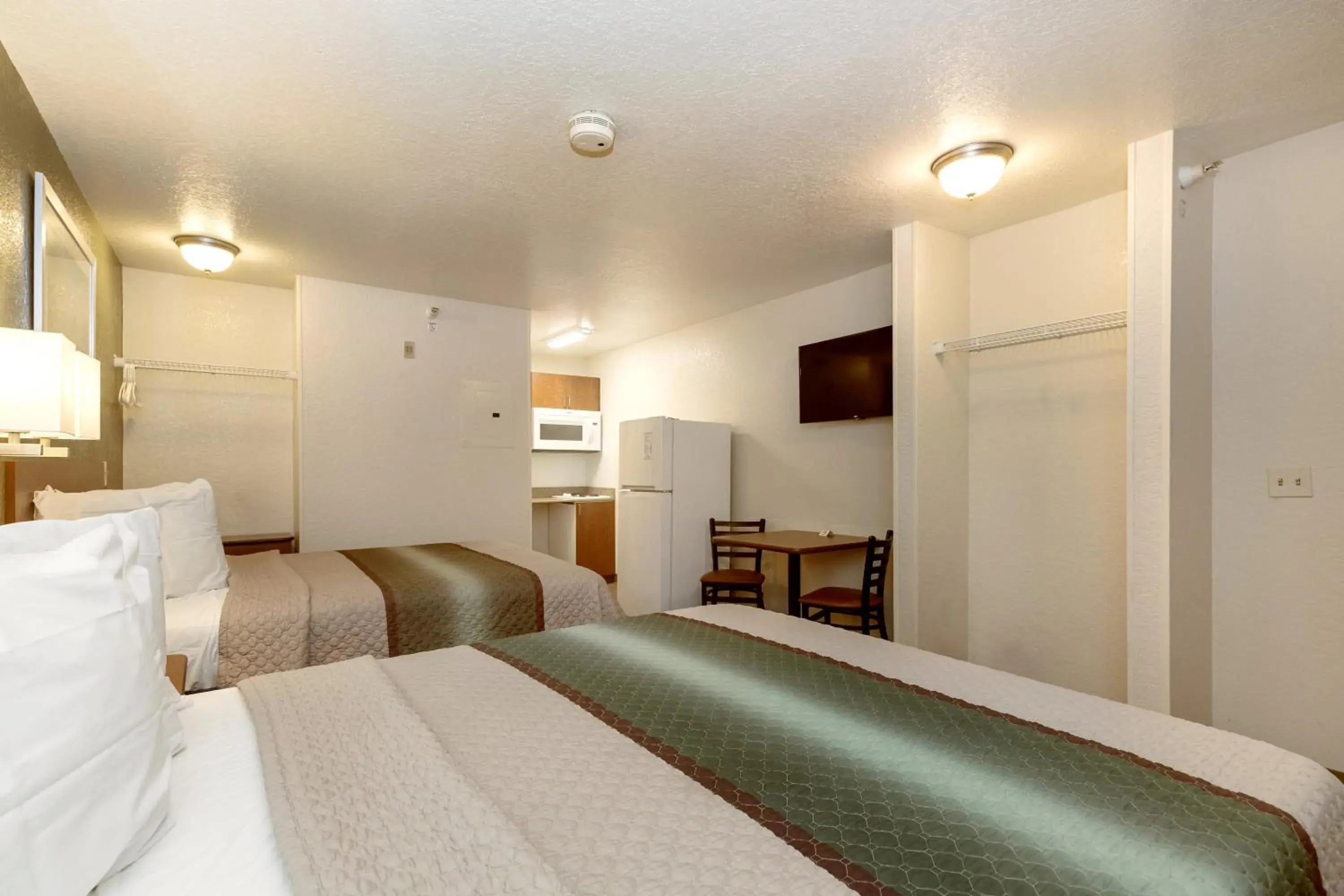 Photo of the whole room, Bed in HomeTowne Studios by Red Roof Philadelphia - Maple Shade, NJ Photo of the whole room, Bed in HomeTowne Studios by Red Roof Philadelphia - Maple Shade, NJ