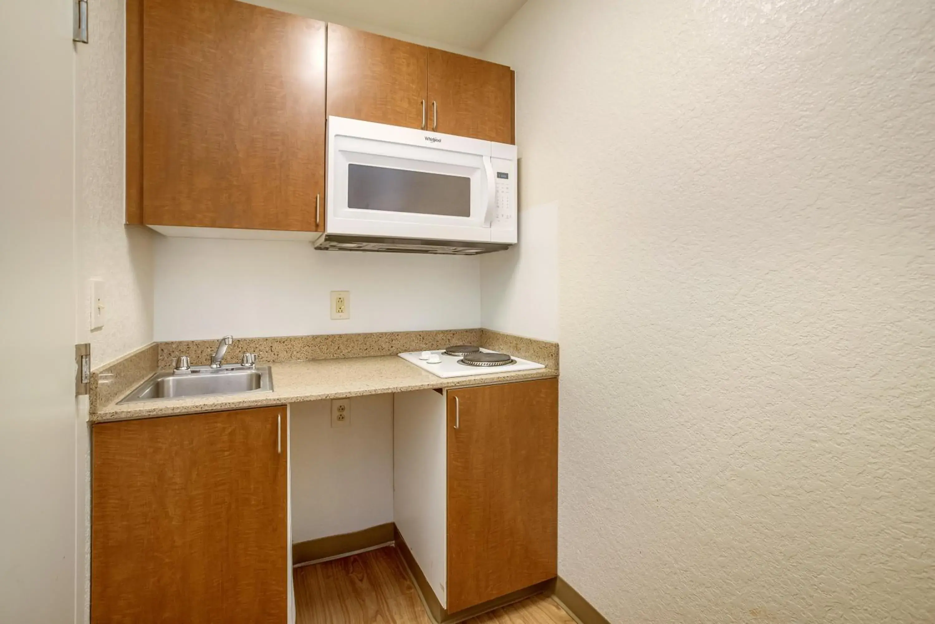 Photo of the whole room in HomeTowne Studios by Red Roof Philadelphia - Maple Shade, NJ Photo of the whole room in HomeTowne Studios by Red Roof Philadelphia - Maple Shade, NJ