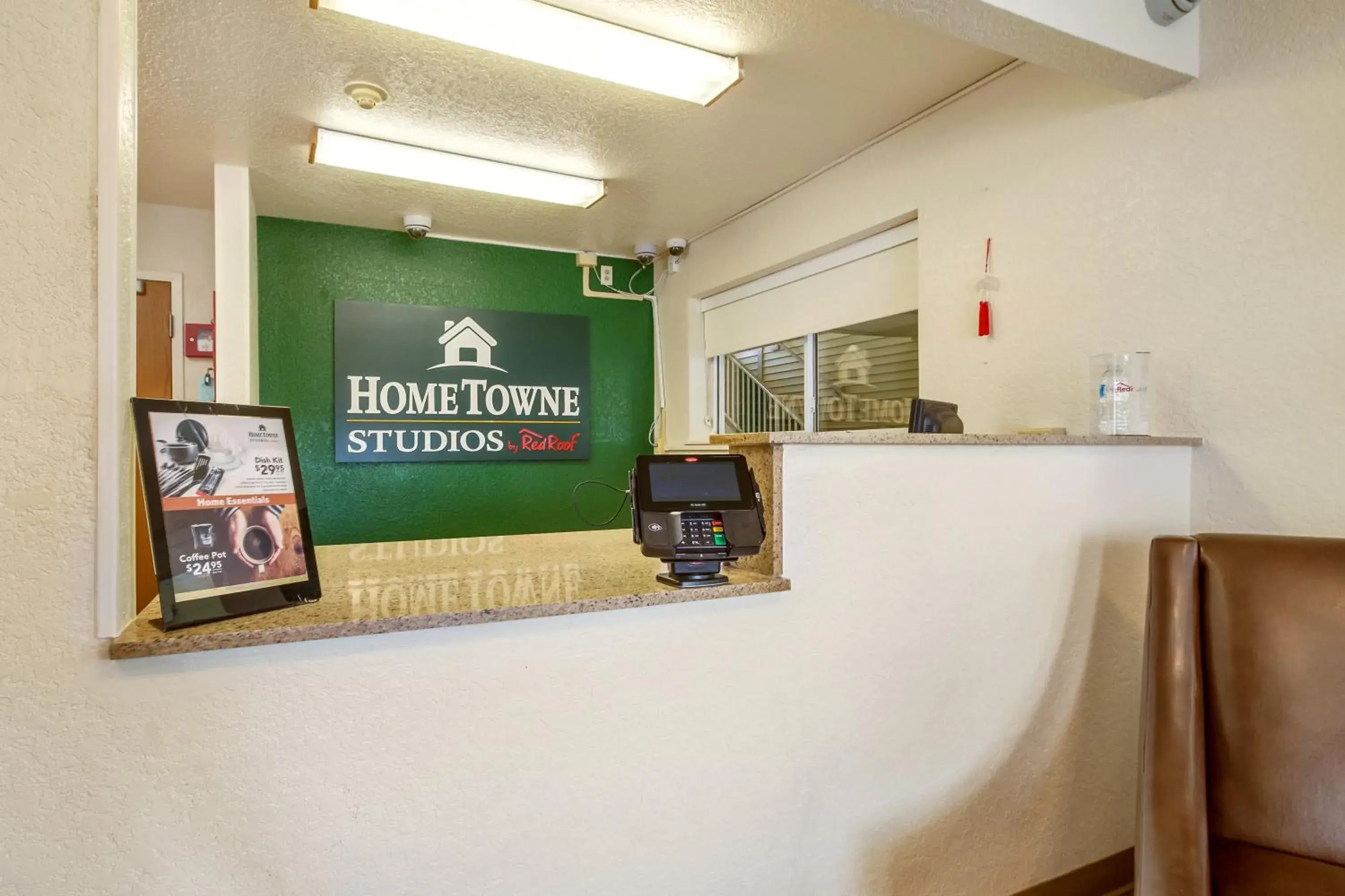 Lobby or reception in HomeTowne Studios by Red Roof Philadelphia - Maple Shade, NJ Lobby or reception in HomeTowne Studios by Red Roof Philadelphia - Maple Shade, NJ