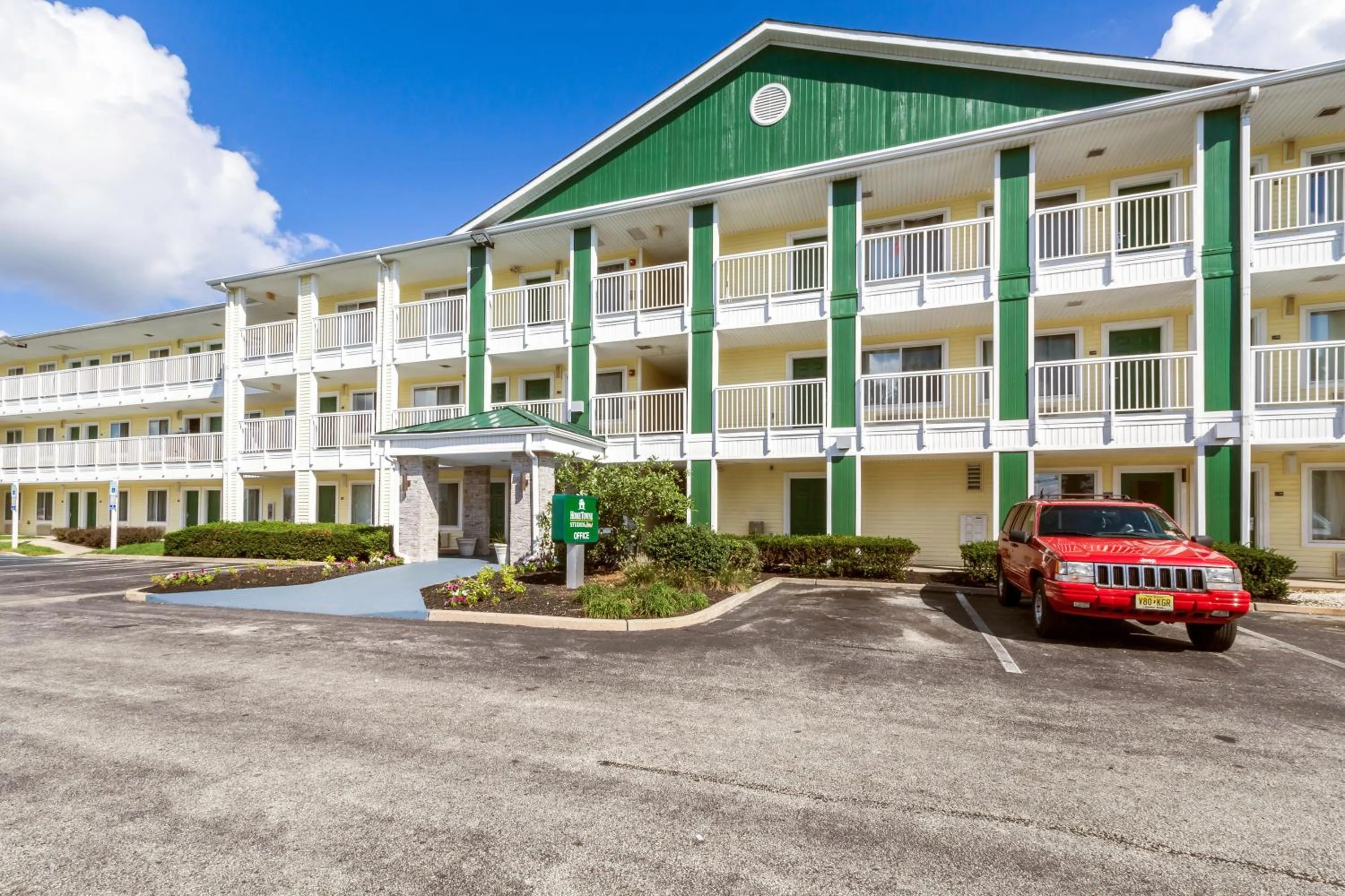 Property building in HomeTowne Studios by Red Roof Philadelphia - Maple Shade, NJ