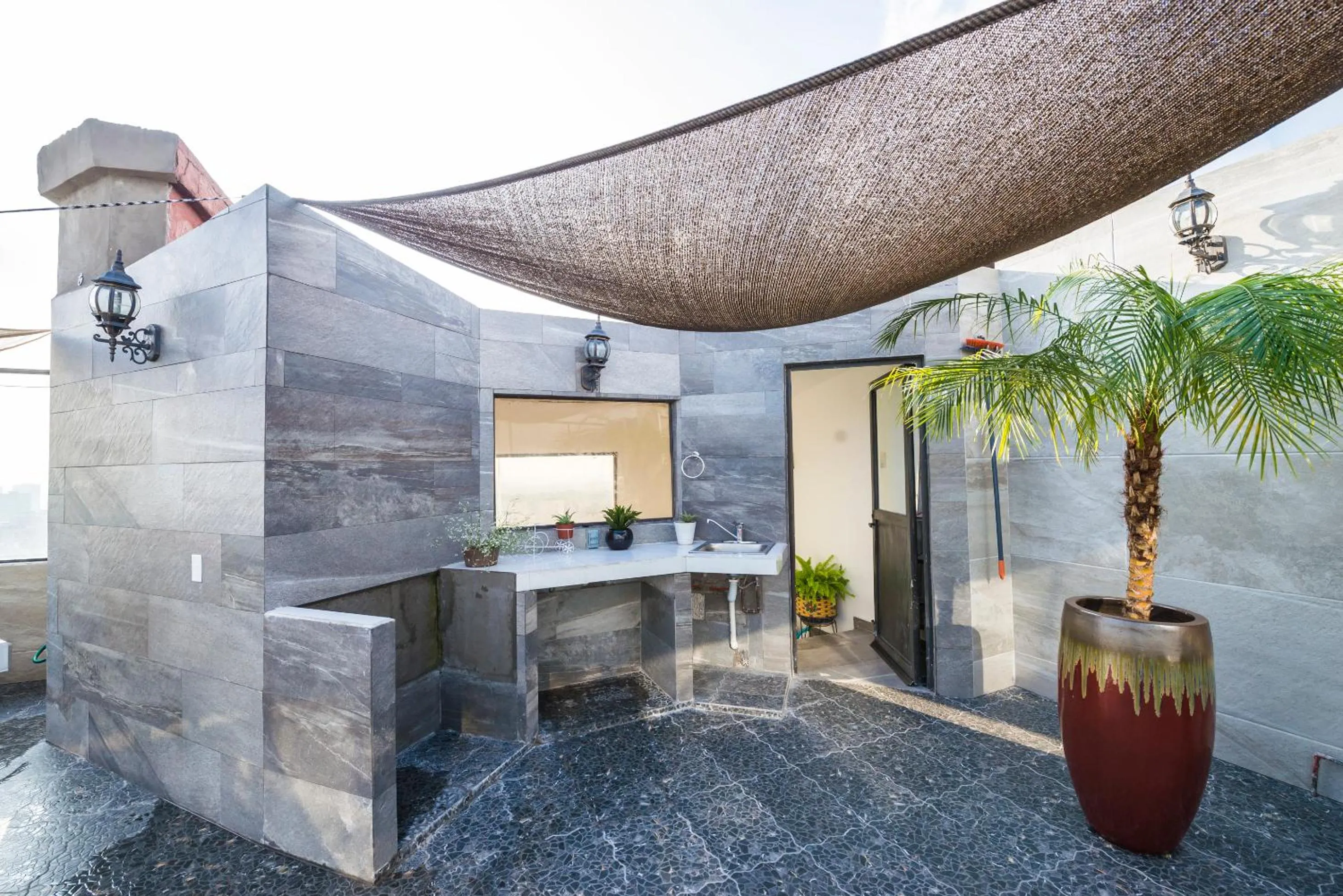 Inner courtyard view in Air Lux