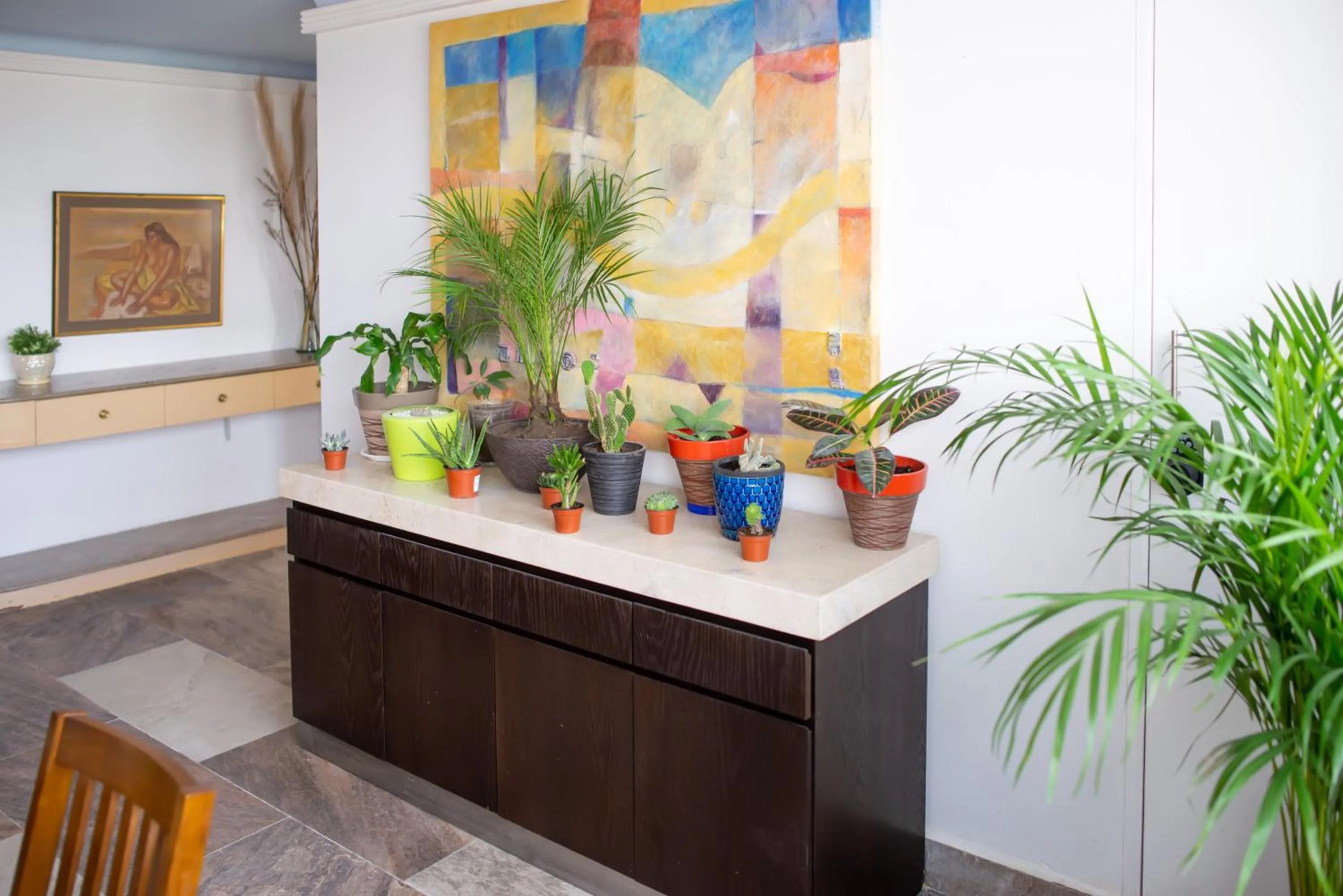 Dining area in Air Lux