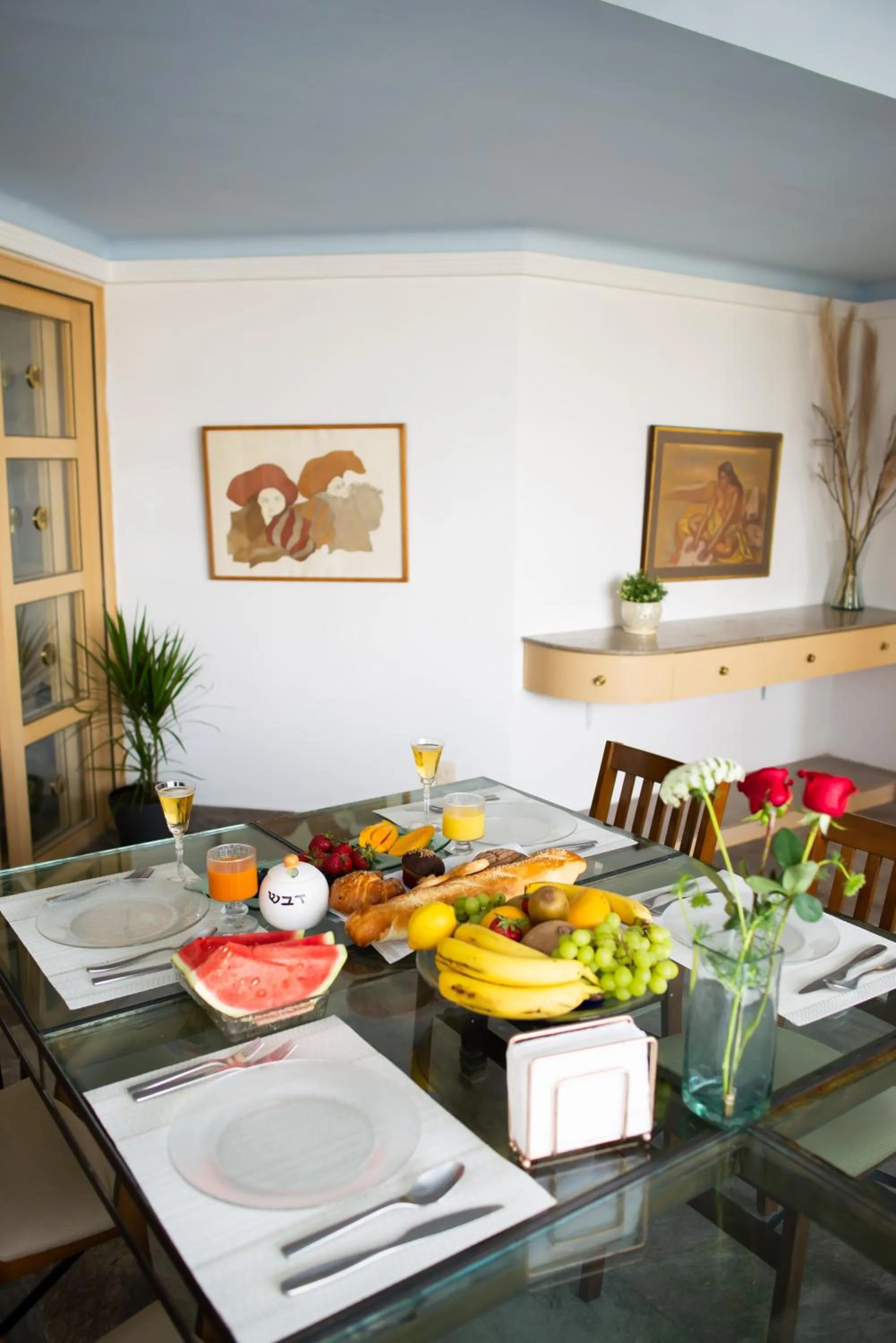 Food and drinks in Air Lux