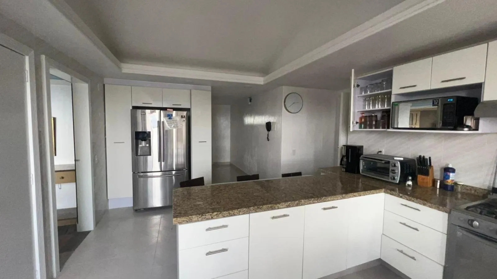 Kitchen or kitchenette in Air Lux