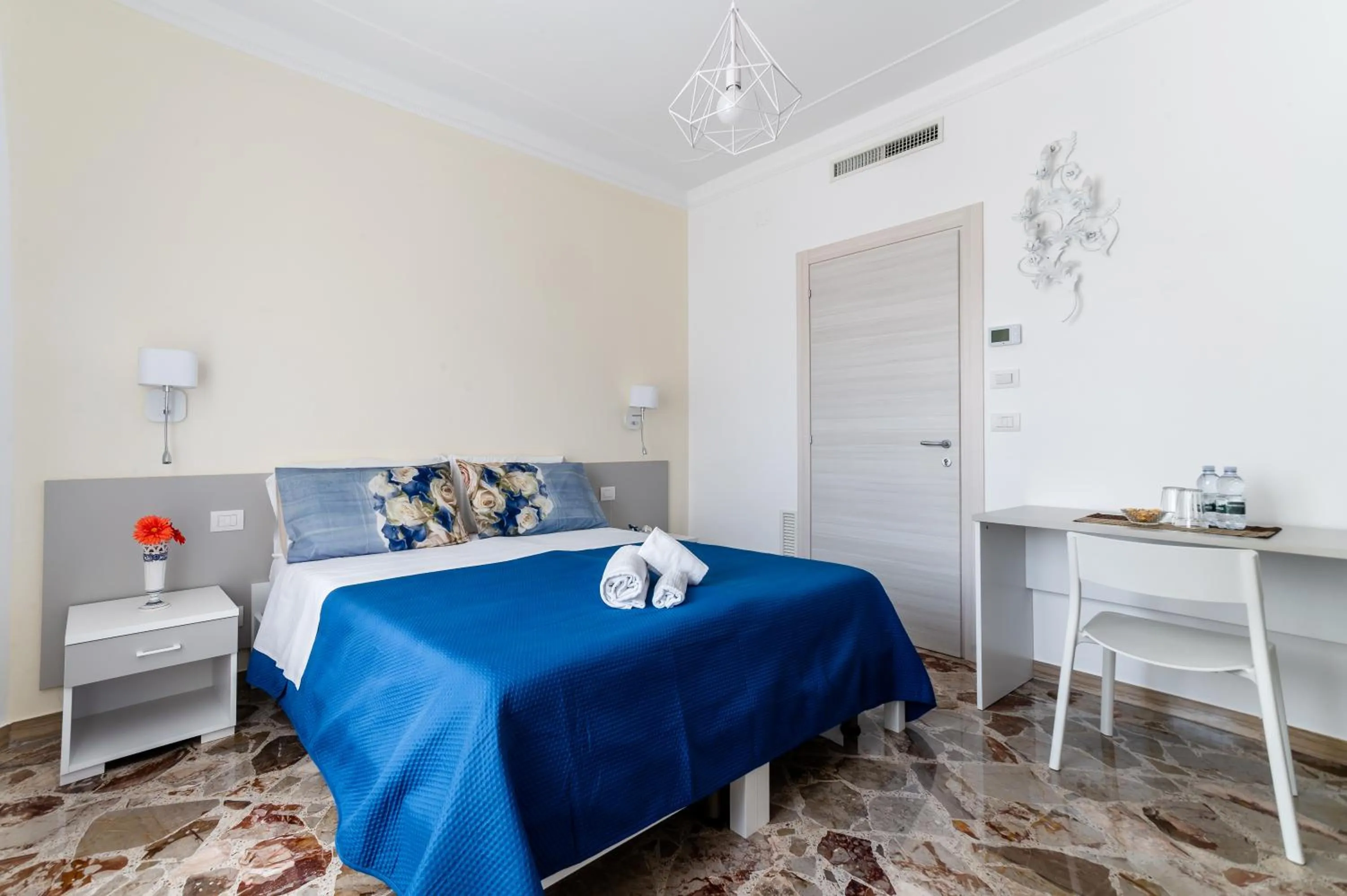 Bedroom in Le Calette Rooms - Puglia Mia Apartments