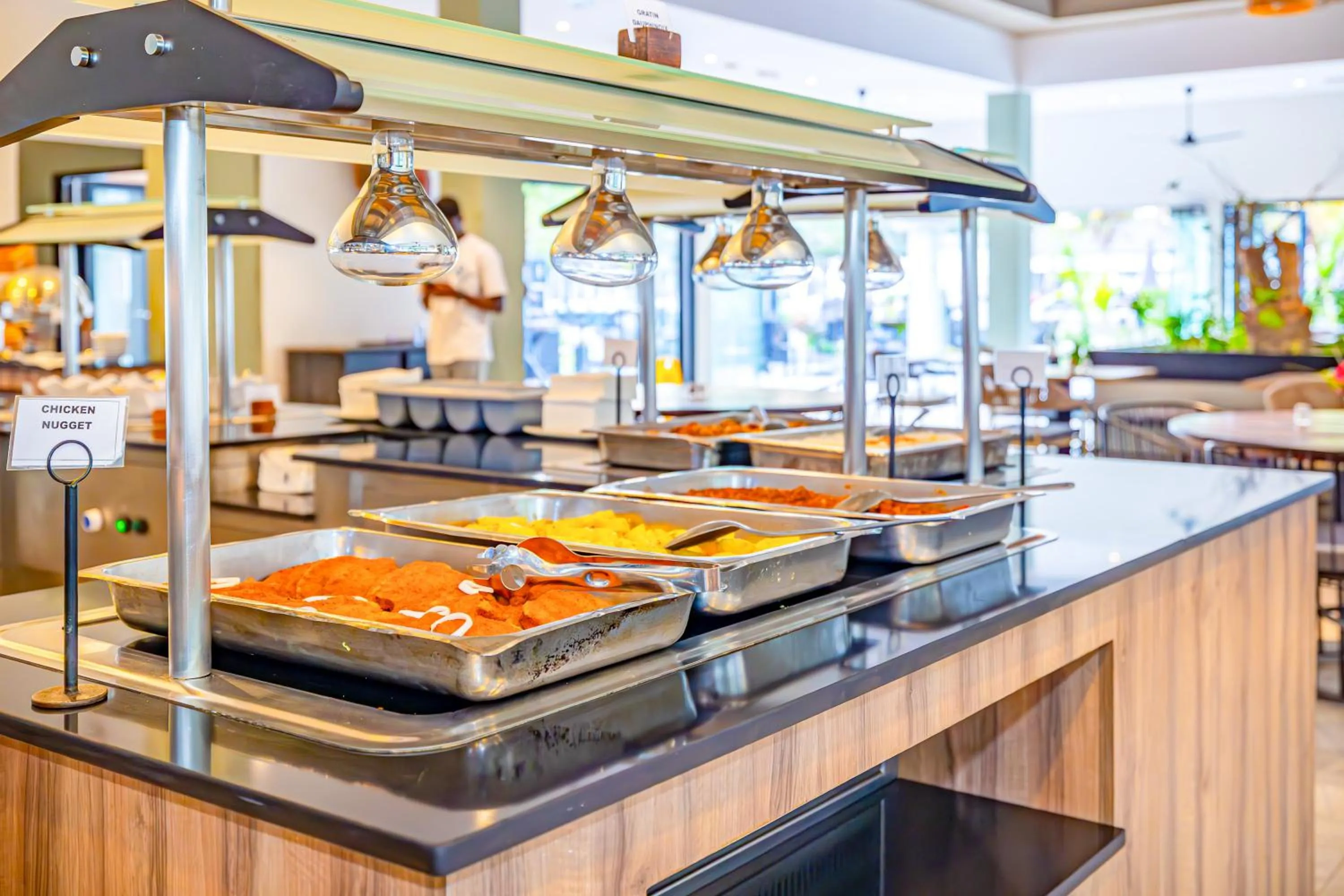 Restaurant/places to eat in Tamala Beach Resort