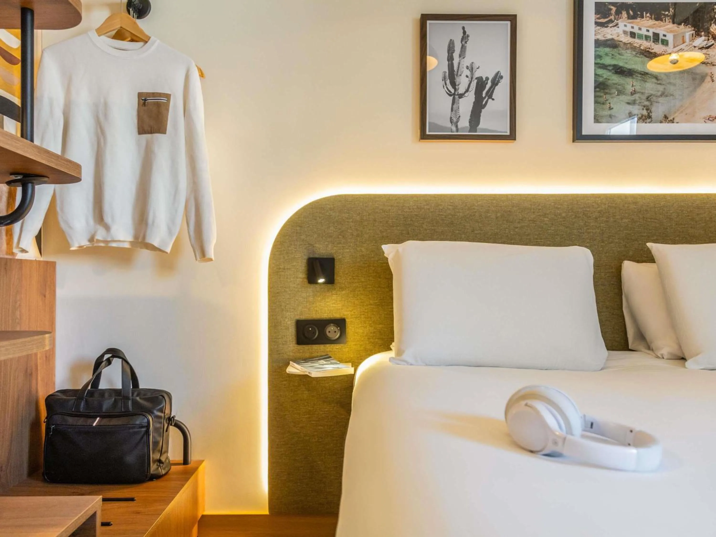 Bedroom, Bed in ibis Styles Marseille Palais des Congrès Vélodrome