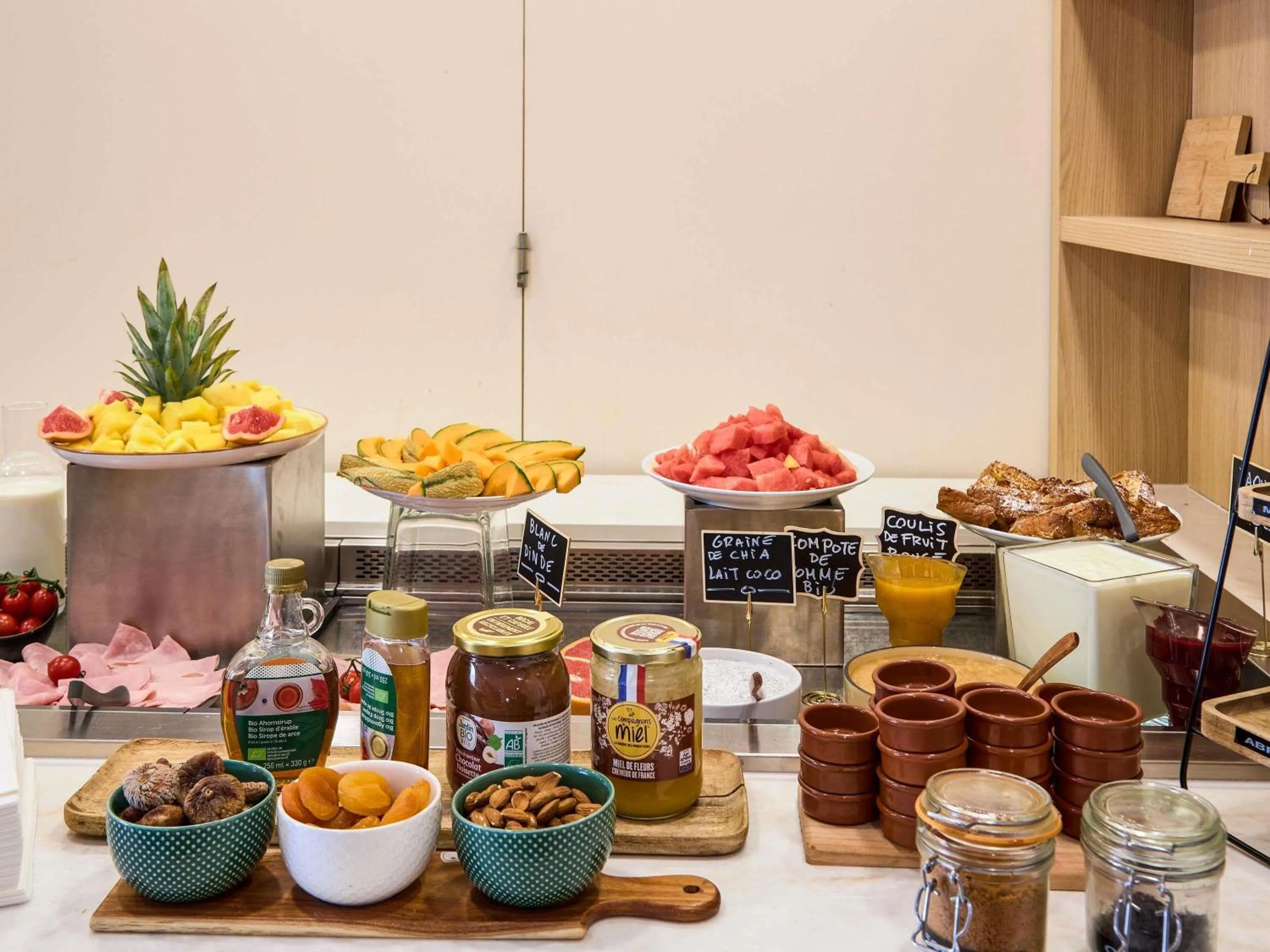 Breakfast in ibis Styles Marseille Palais des Congrès Vélodrome