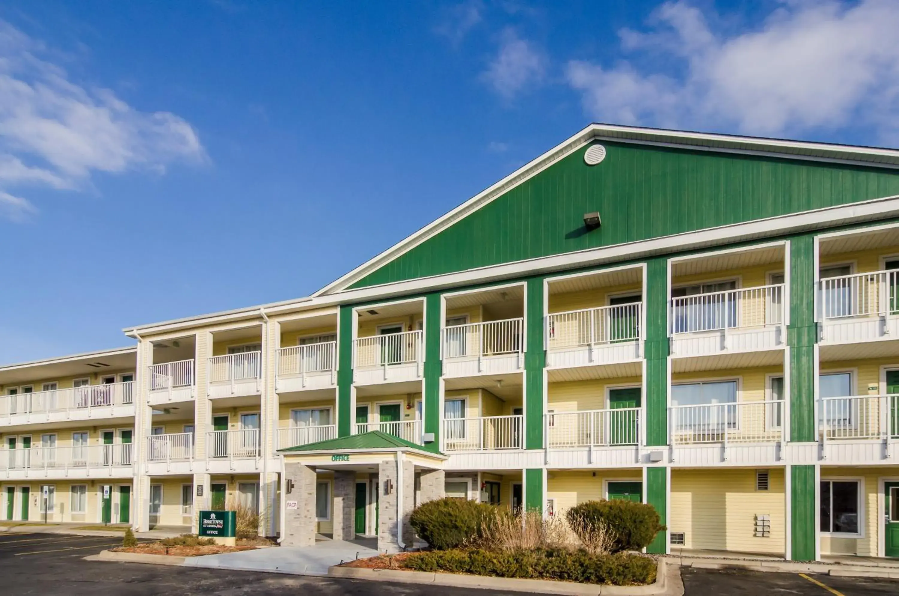 Property building in HomeTowne Studios by Red Roof Denver - Glendale/ Cherry Creek Property building in HomeTowne Studios by Red Roof Denver - Glendale/ Cherry Creek