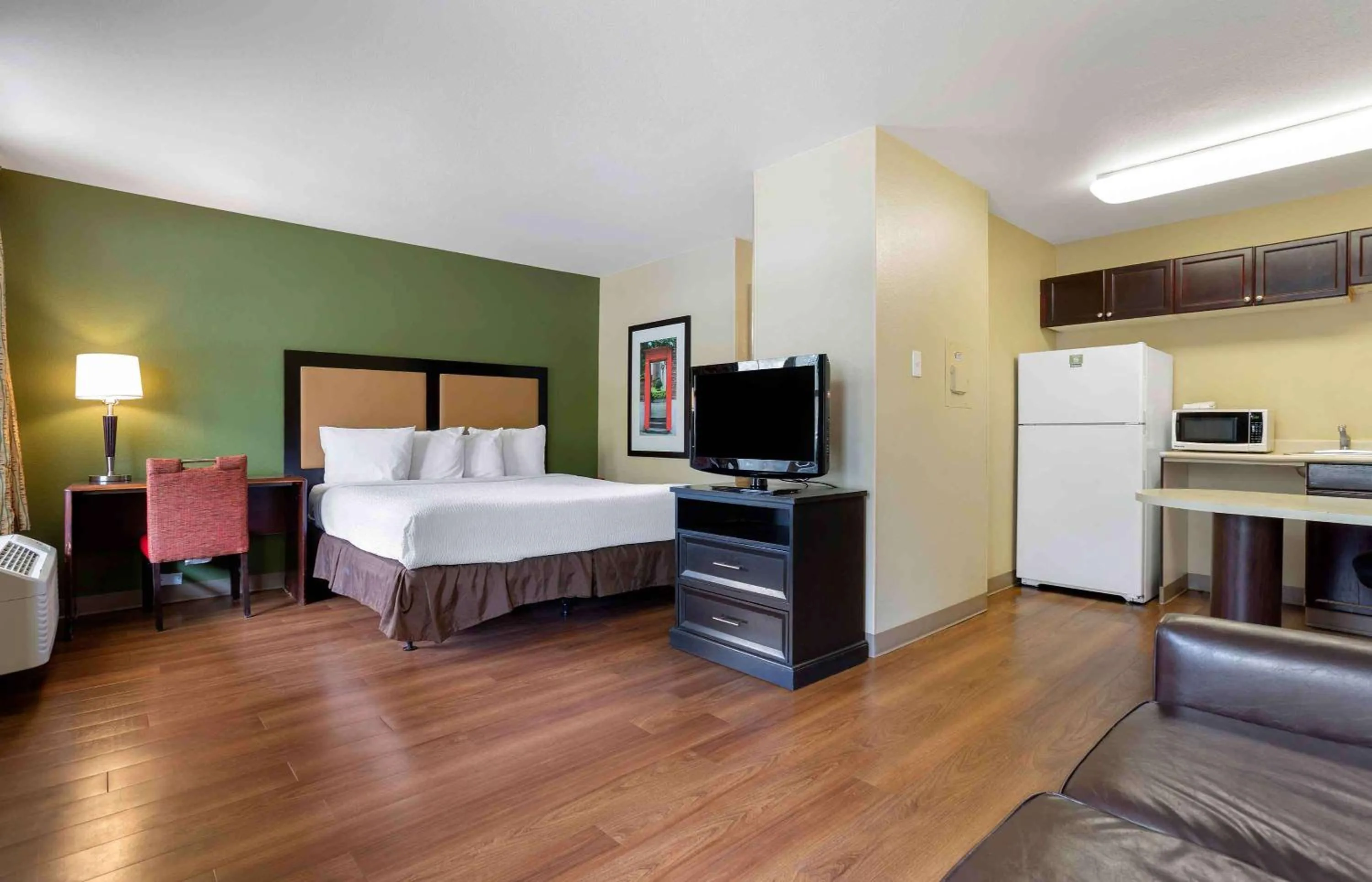 Bedroom in Extended Stay America Suites - Phoenix - Chandler - E Chandler Blvd