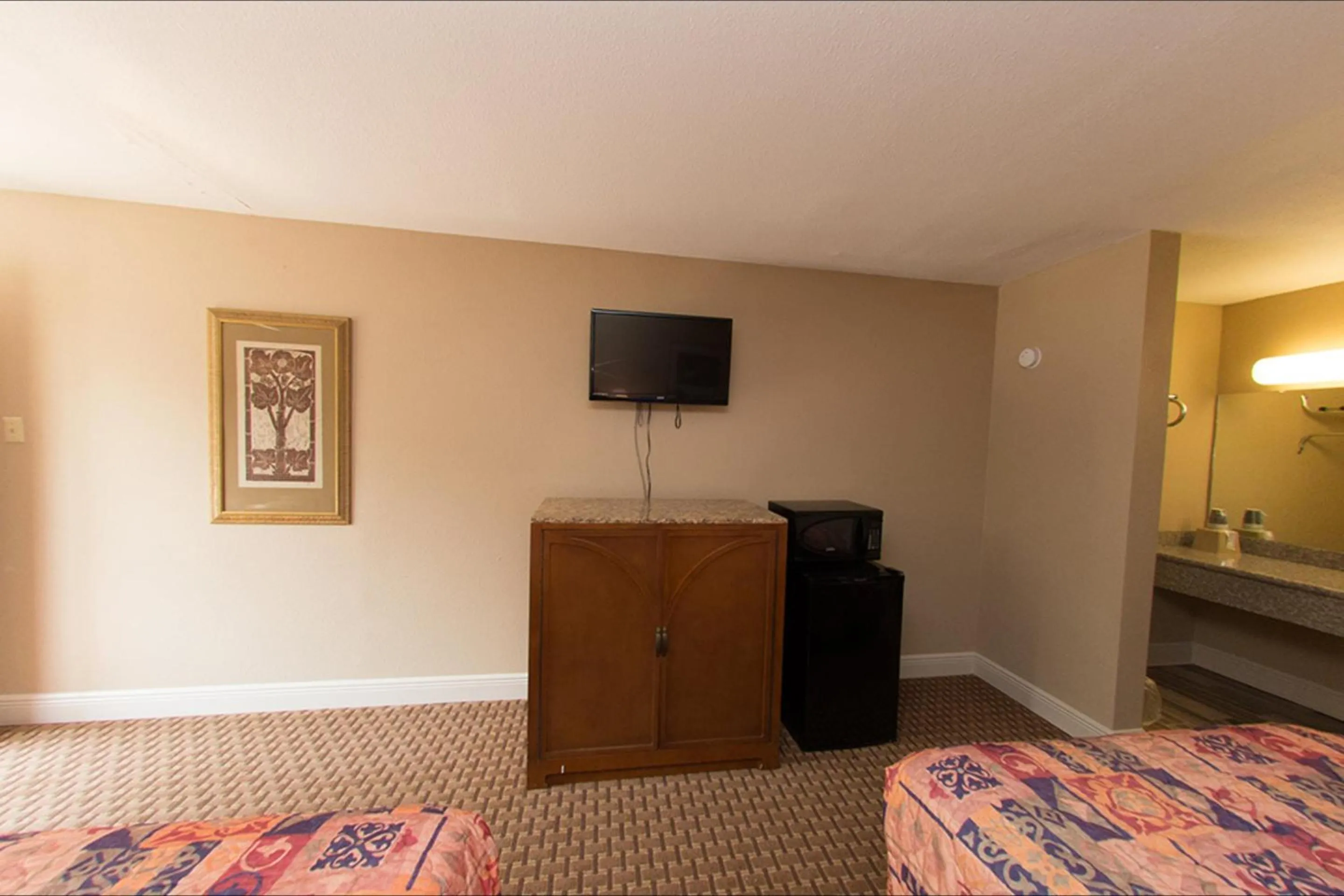 Bedroom in Audubon Inn Port Allen I-10