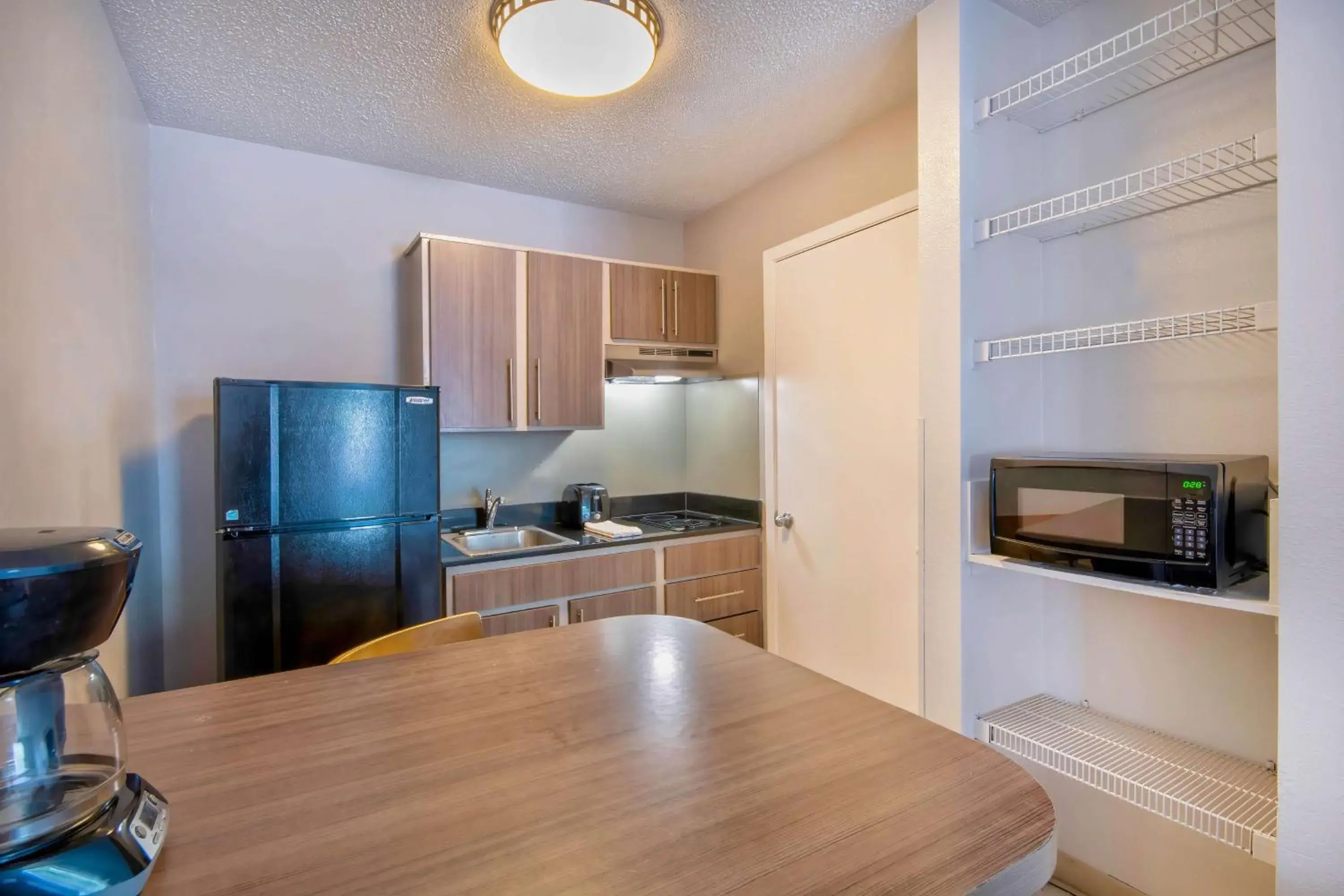 Photo of the whole room in Studio 6-San Antonio, TX - Medical Center Photo of the whole room in Studio 6-San Antonio, TX - Medical Center