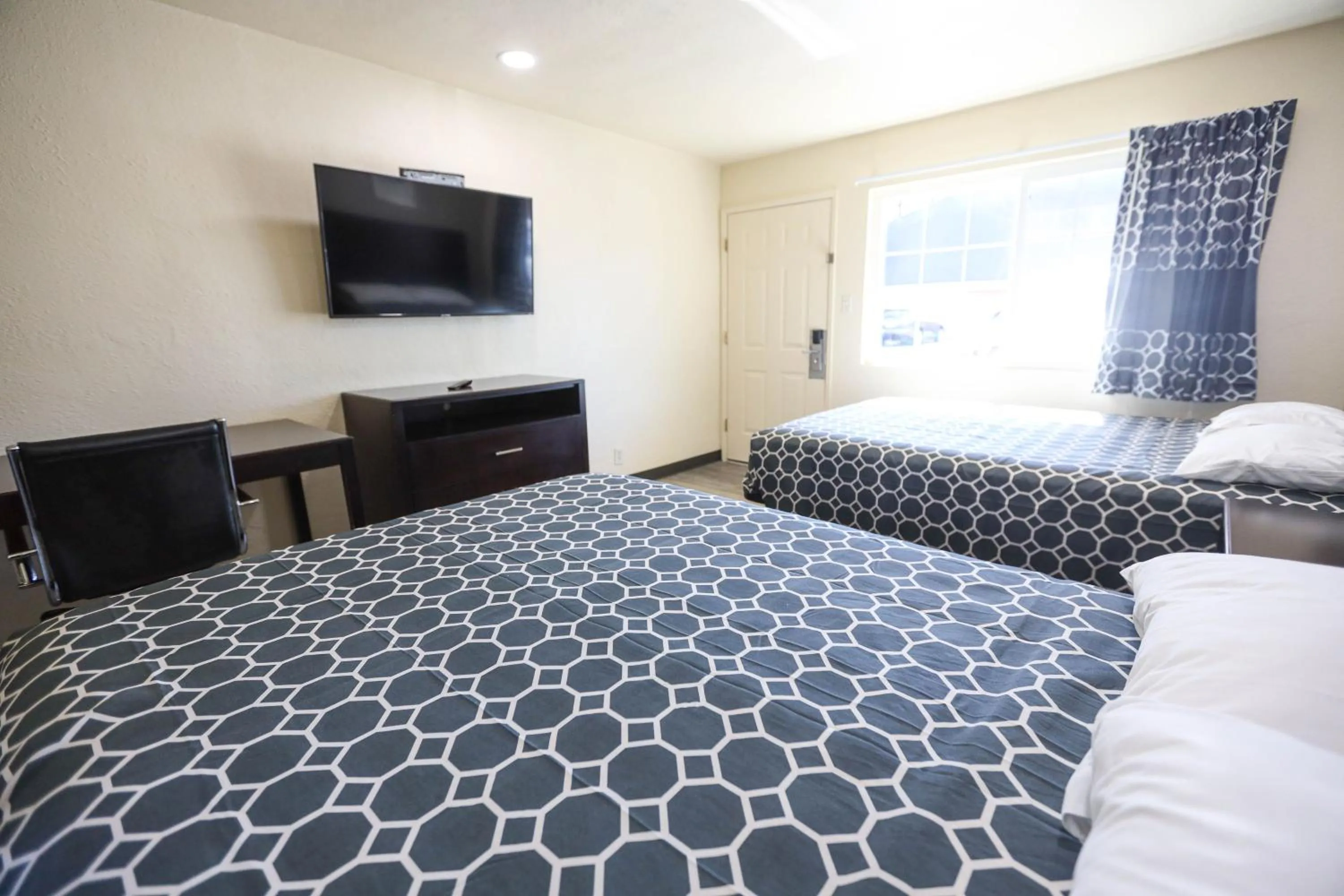 Bed in Sky Riders Motel