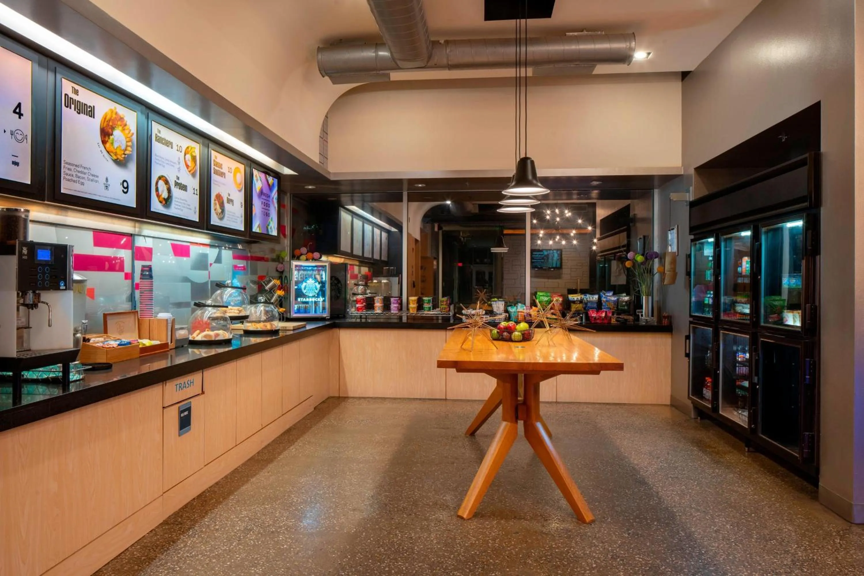 Restaurant/places to eat in Aloft Hotel Rogers Bentonville