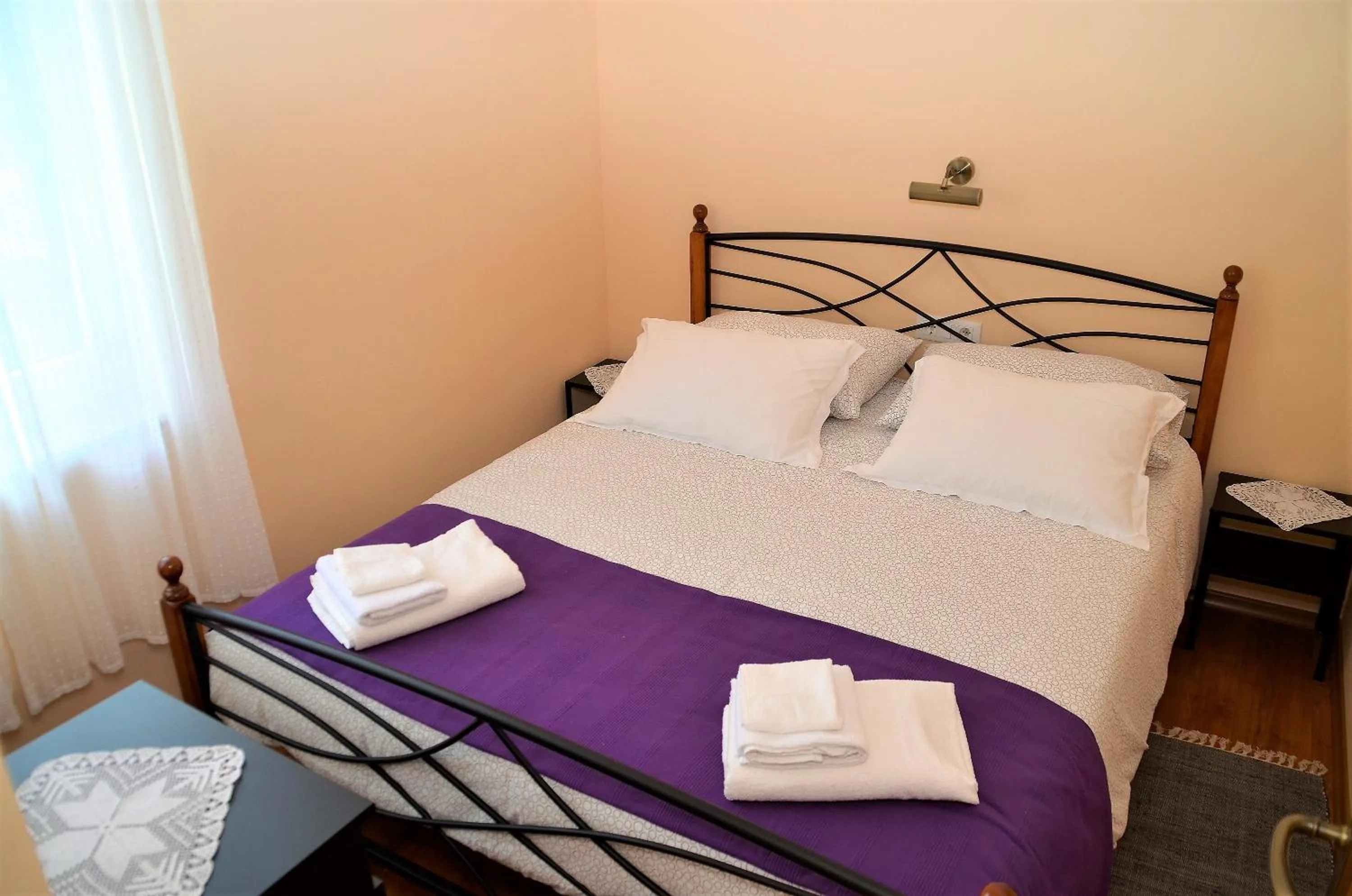 Bed in Apartment Renata