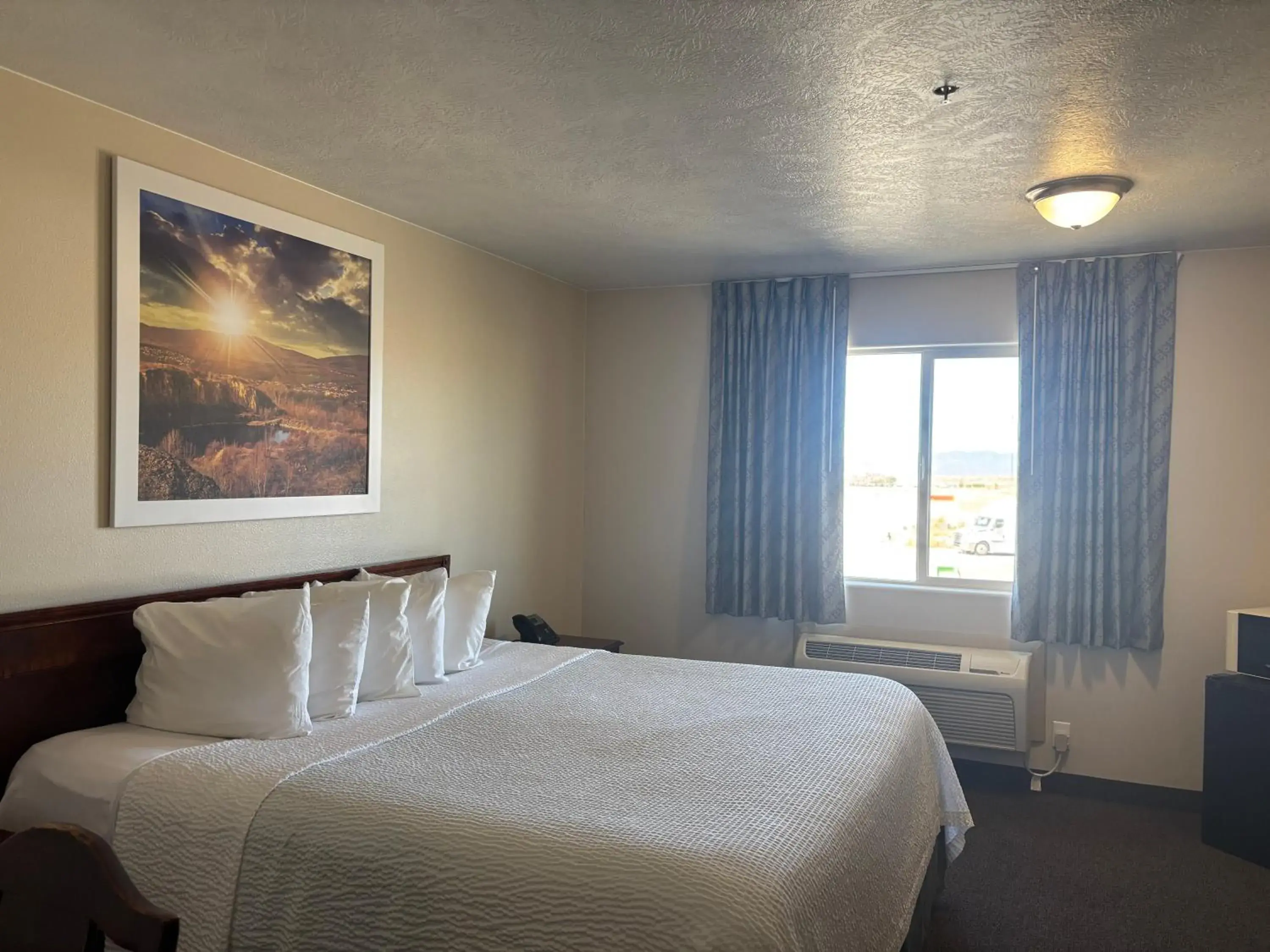 Bedroom, Bed in Days Inn by Wyndham Beaver Bedroom, Bed in Days Inn by Wyndham Beaver