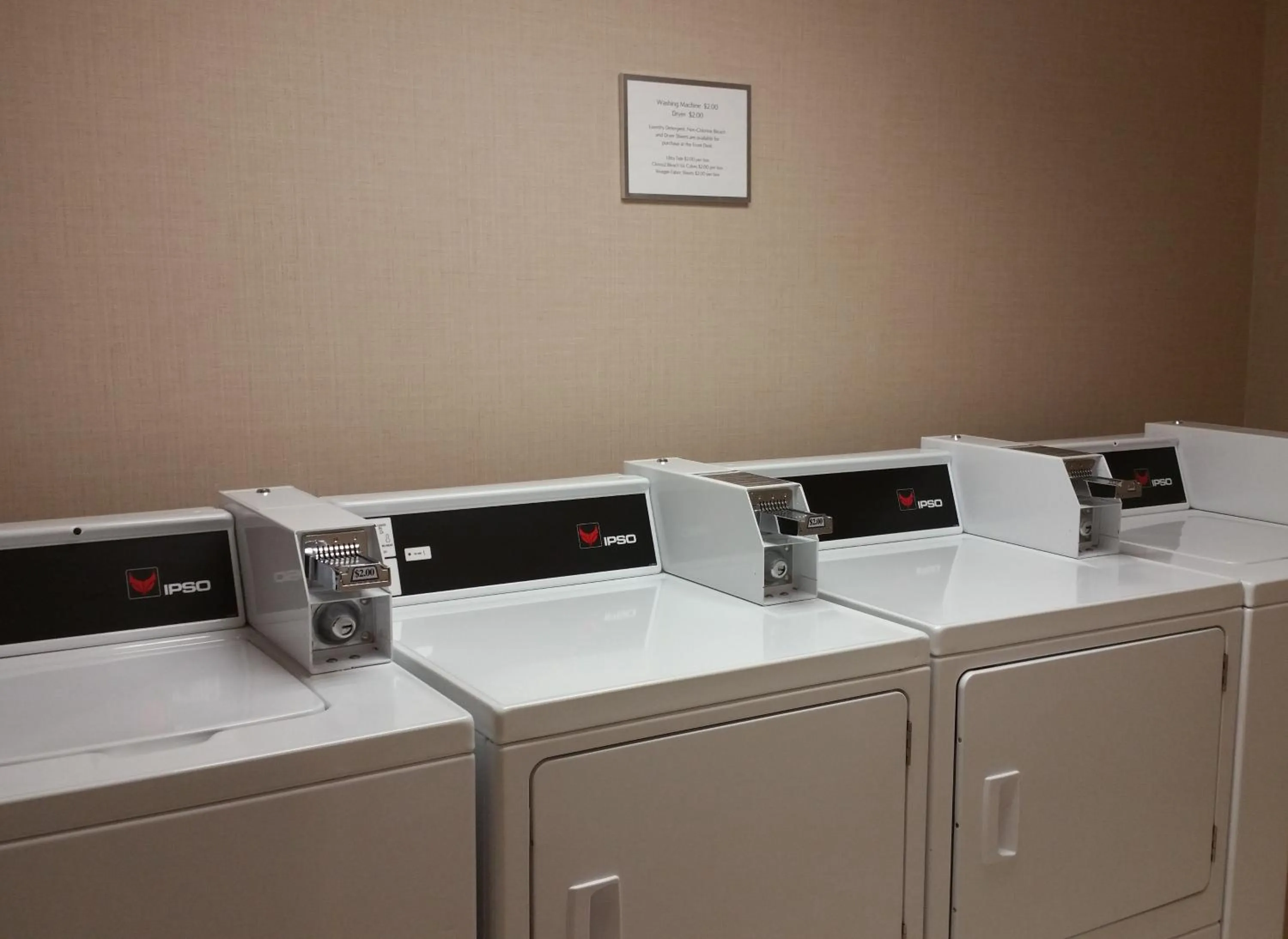 Area and facilities in Town & Country Inn and Suites