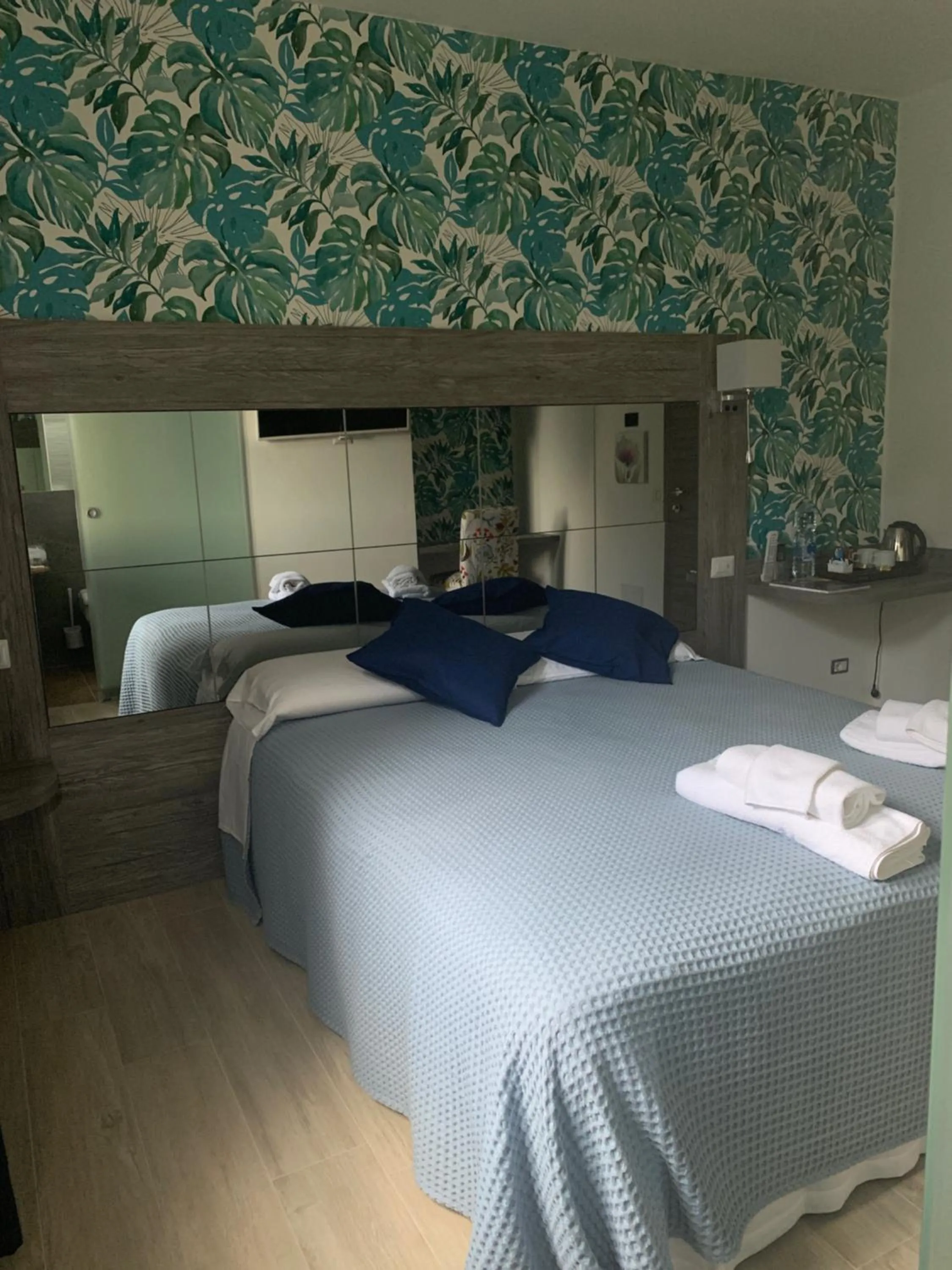 Photo of the whole room, Bed in Villa Cuore