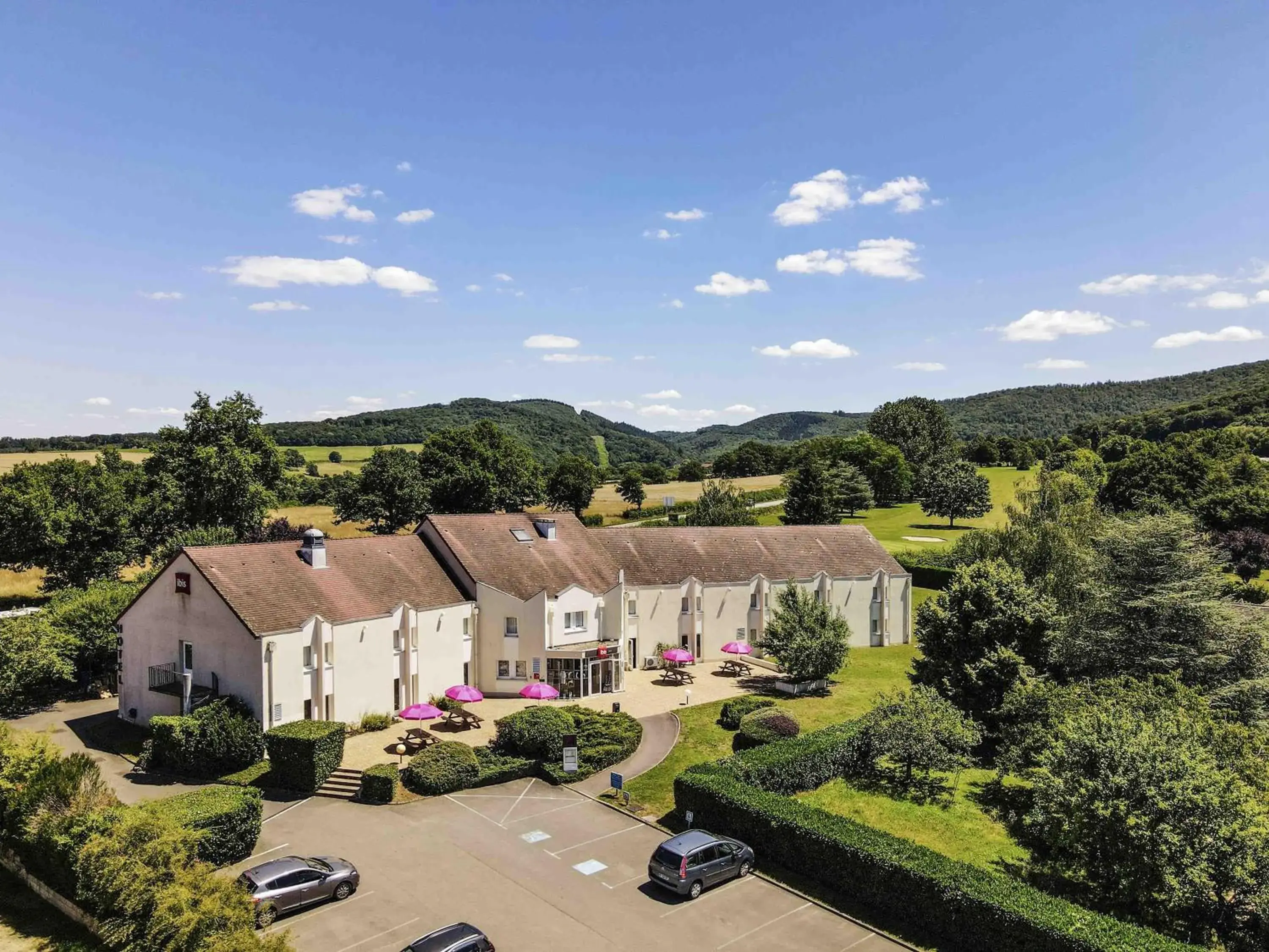 Property building in Hotel ibis Autun Property building in Hotel ibis Autun