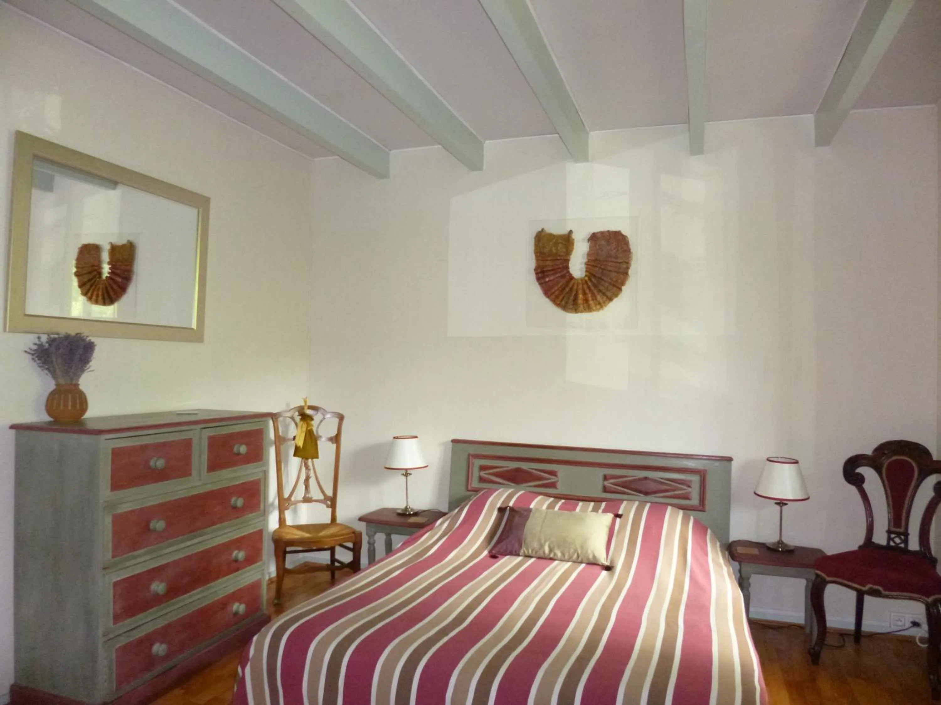 Photo of the whole room in GREEN BIKE PYRENEES