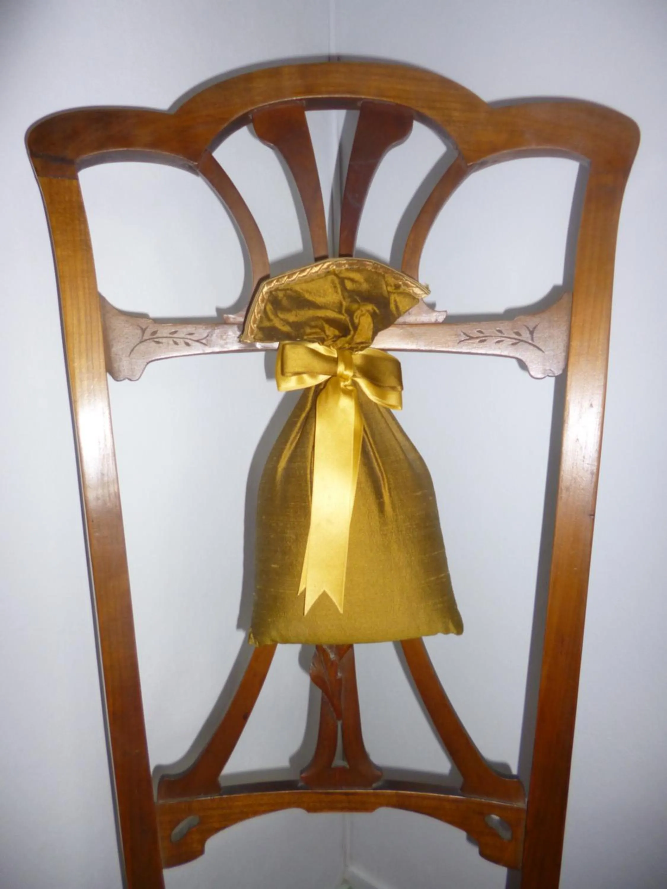 Decorative detail in GREEN BIKE PYRENEES