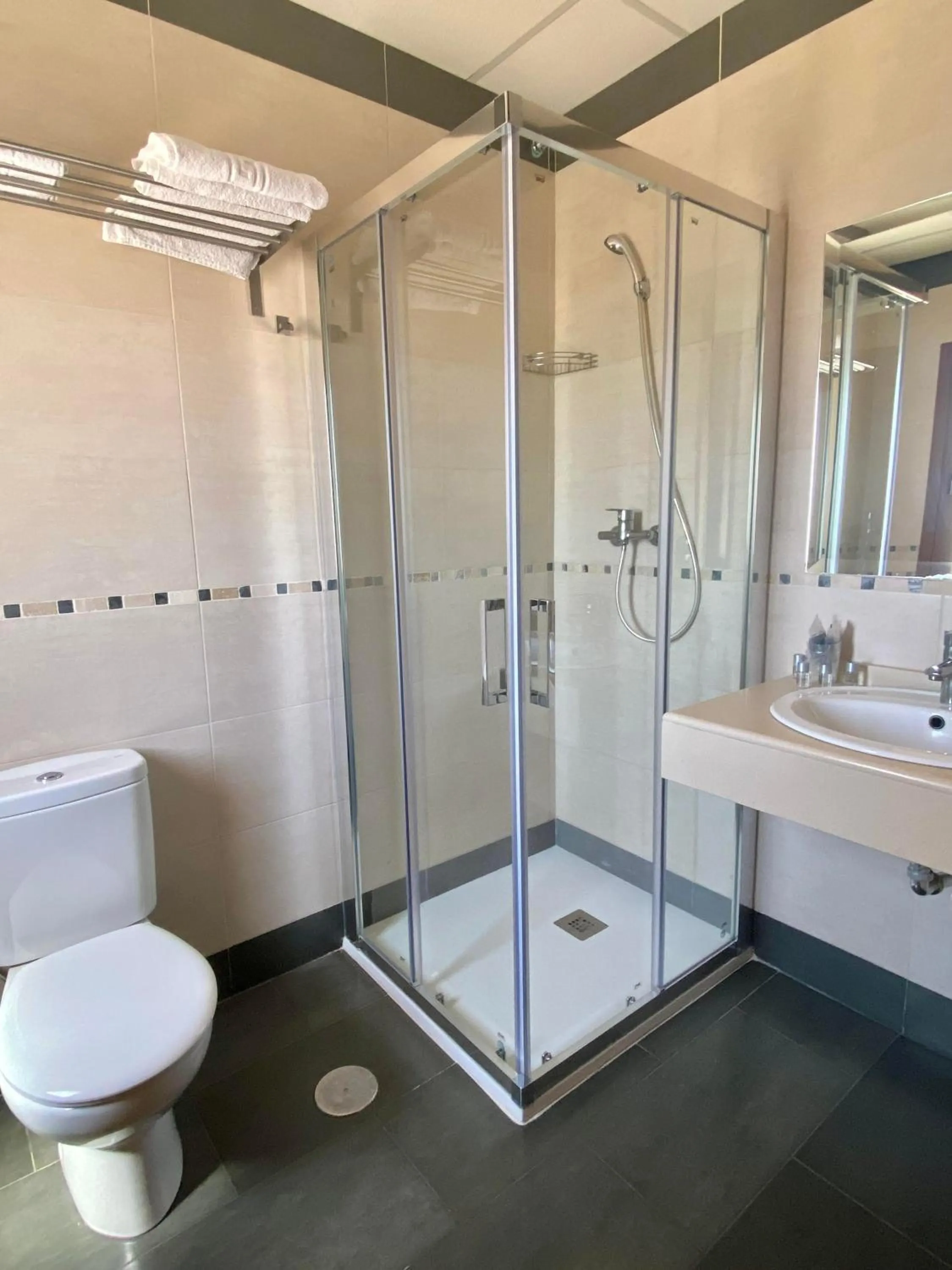 Bathroom in HOSTAL RESTAURANTE SAN ISIDRO