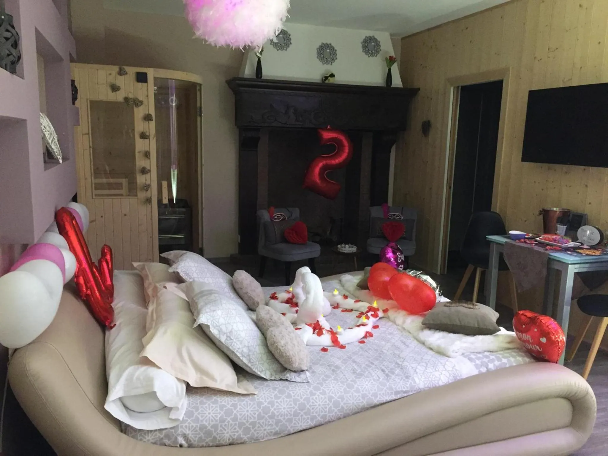 MANOIR AUX trois charmes