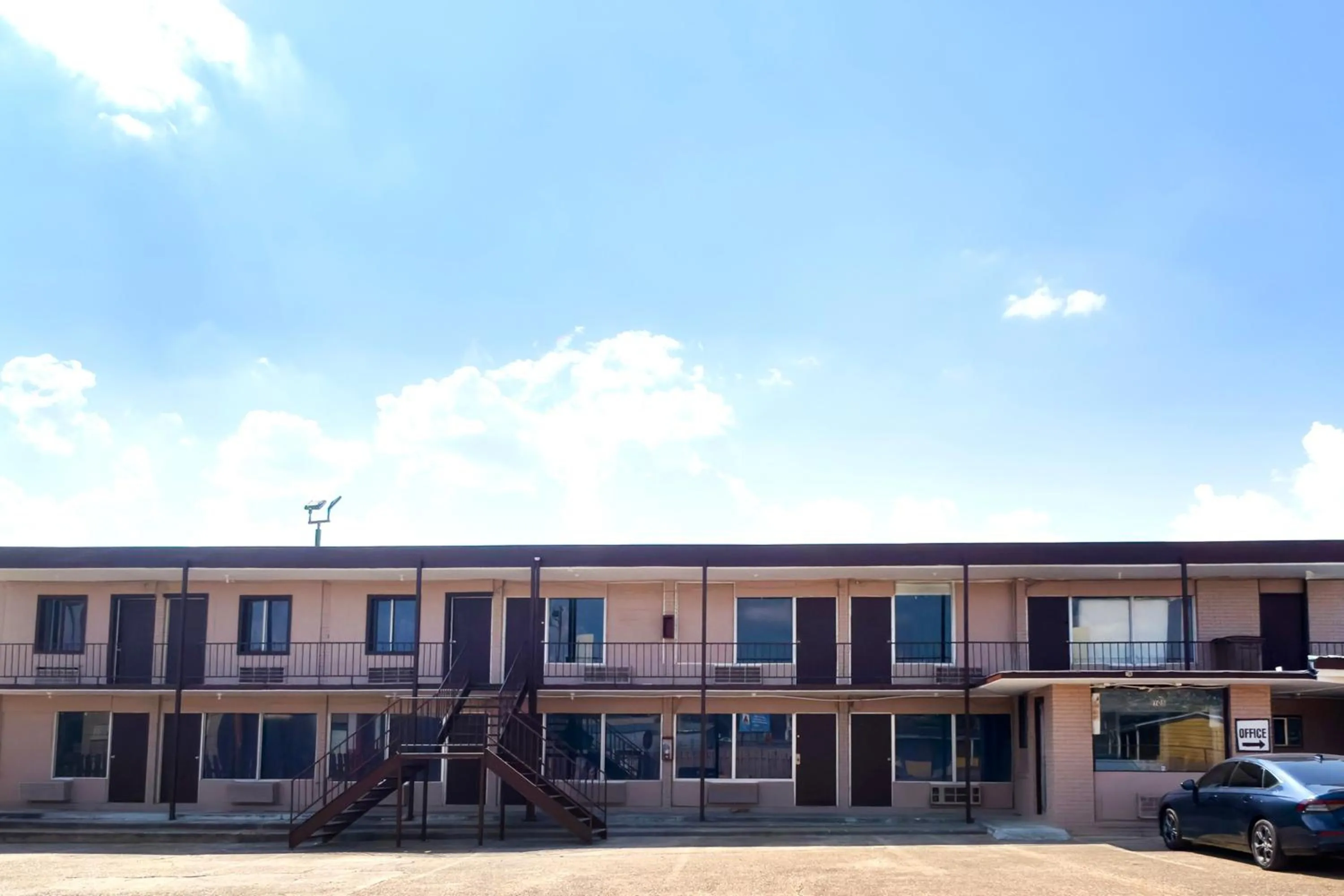 Property building in Save Inn By Hotel O Forrest City I 40