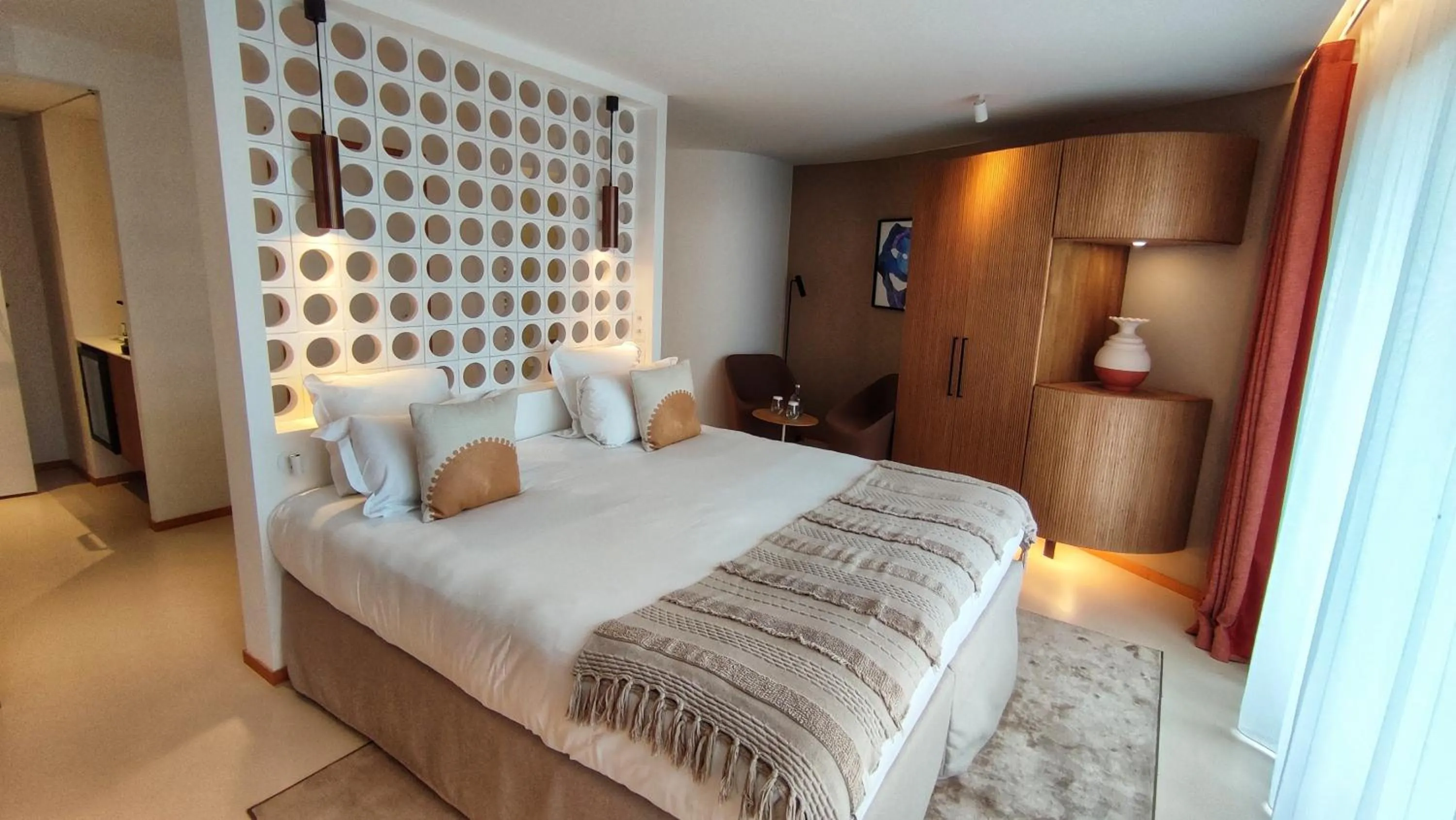 Bed in Hôtel La Plage 5 étoiles La Grande Motte