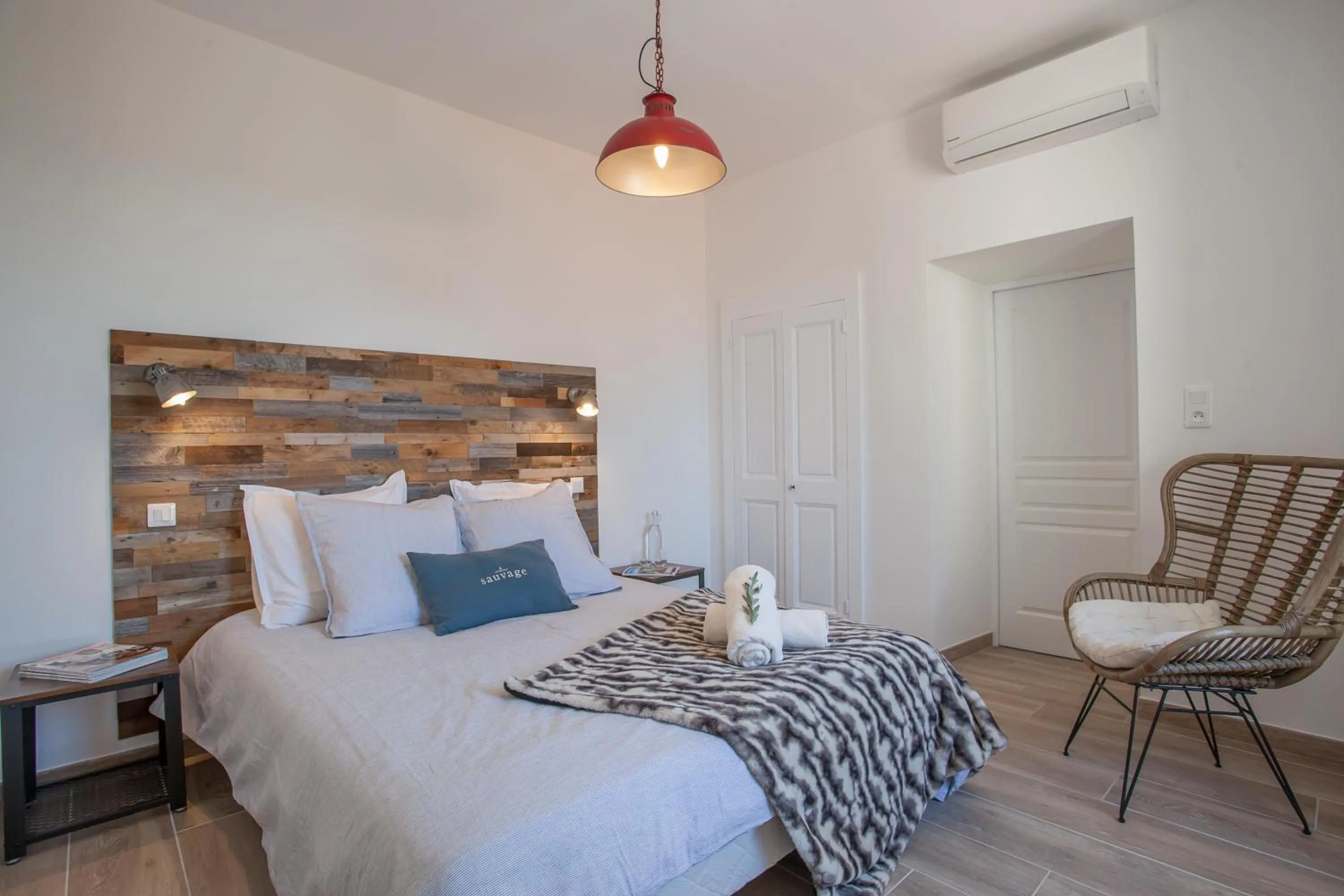 Bedroom, Bed in Clos Olivier de Serres