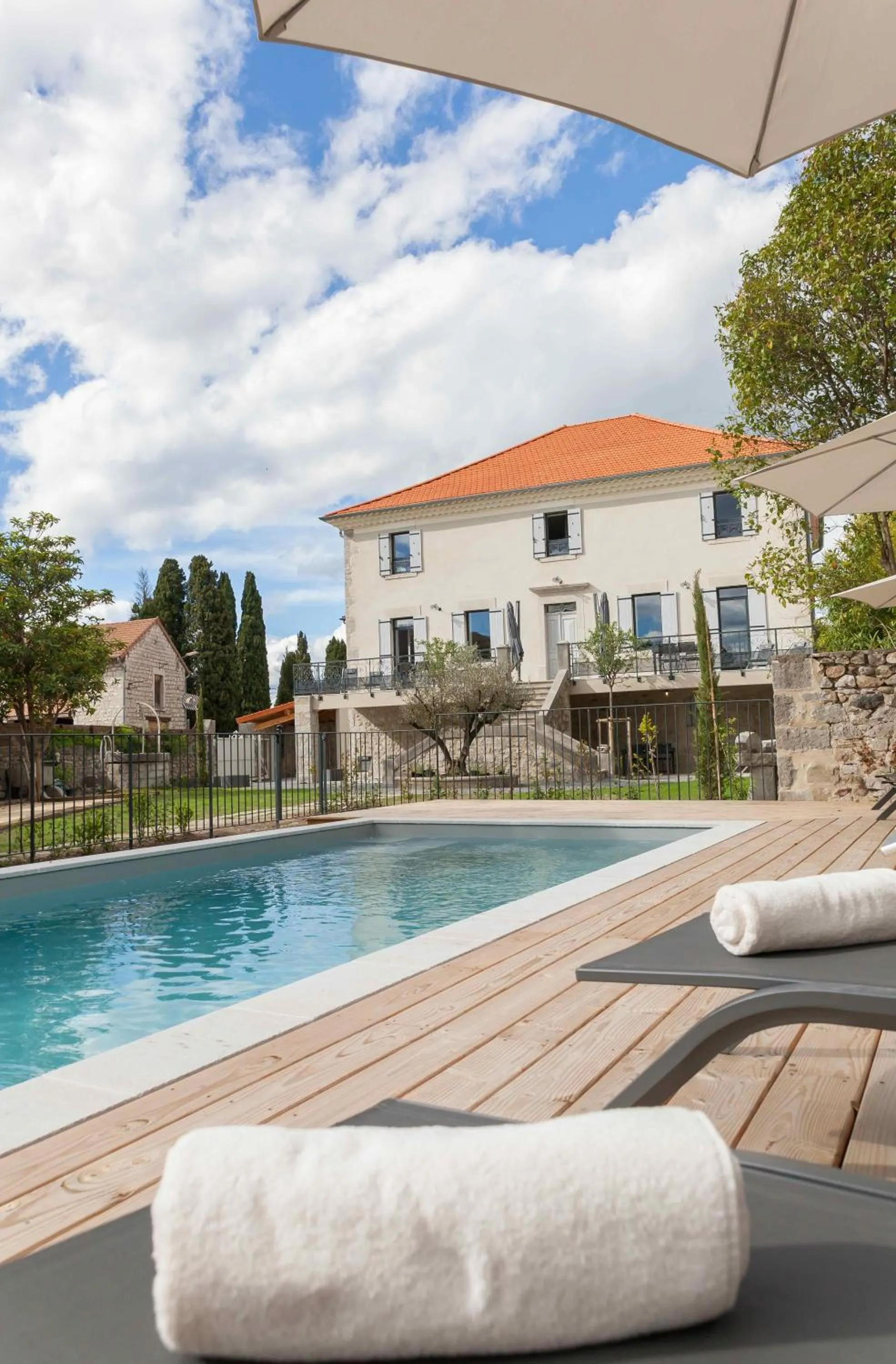 Property building in Clos Olivier de Serres