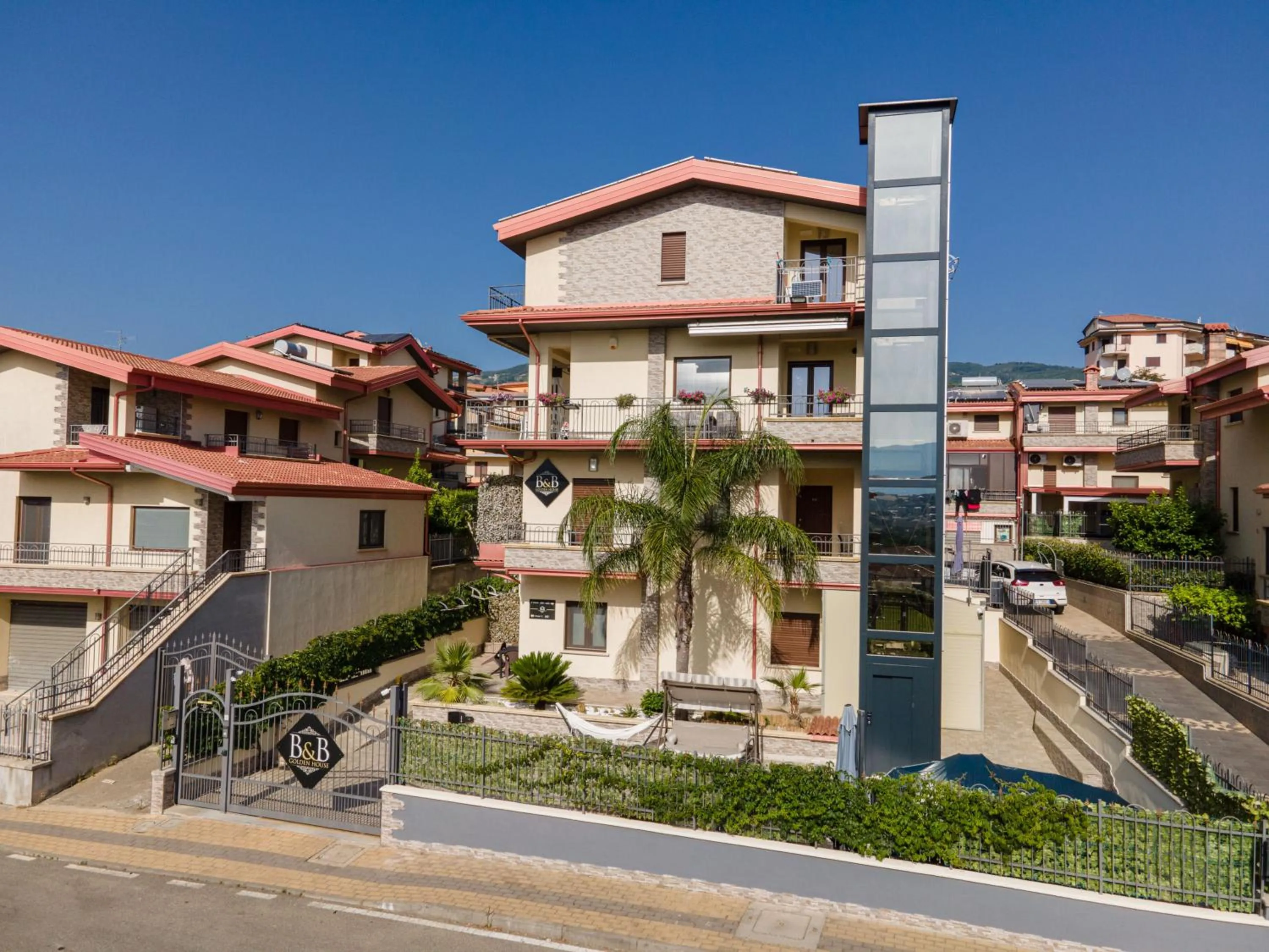 B&B Golden House & spa