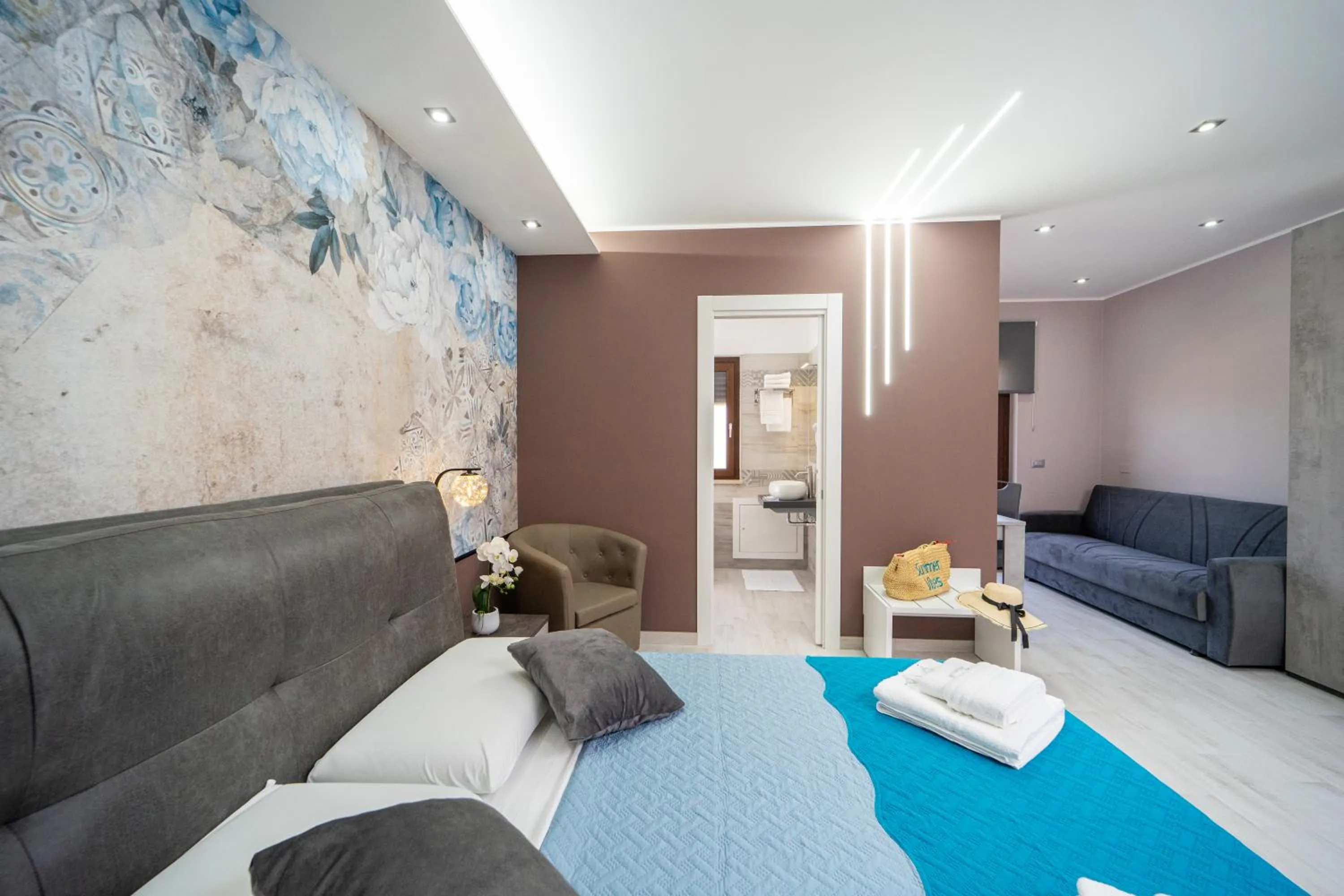 Bed in B&B Golden House & spa